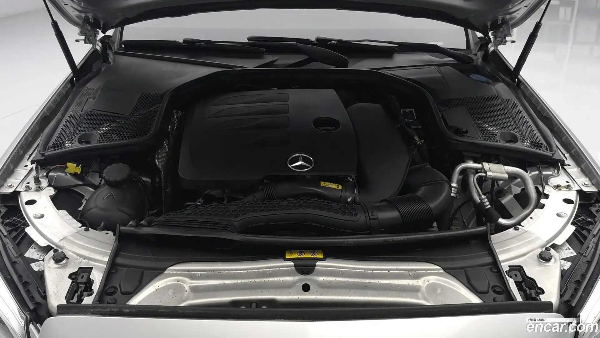 C-Class Mercedes-Benz 2019.11-OPTION-017