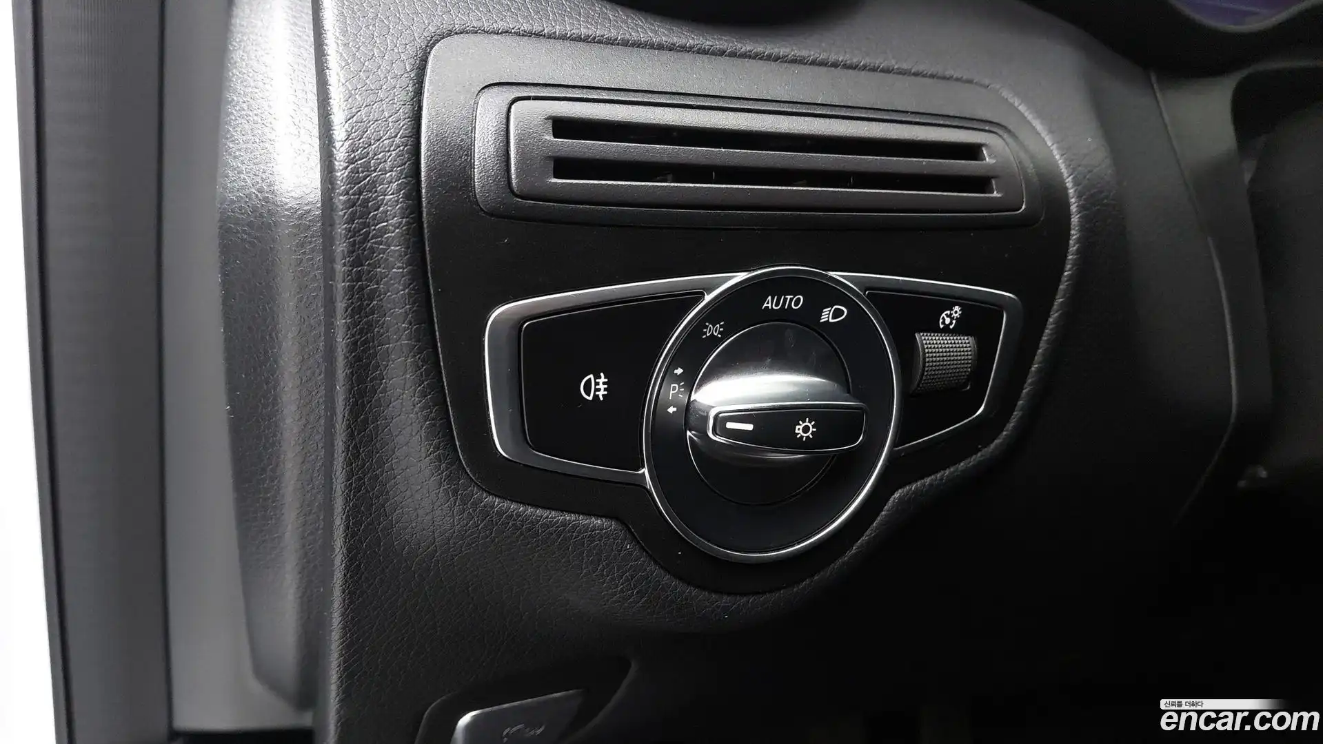 C-Class Mercedes-Benz 2019.11-OPTION-023