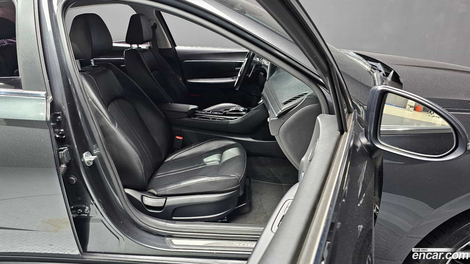 Sonata Hyundai 2019.4-INNER-010