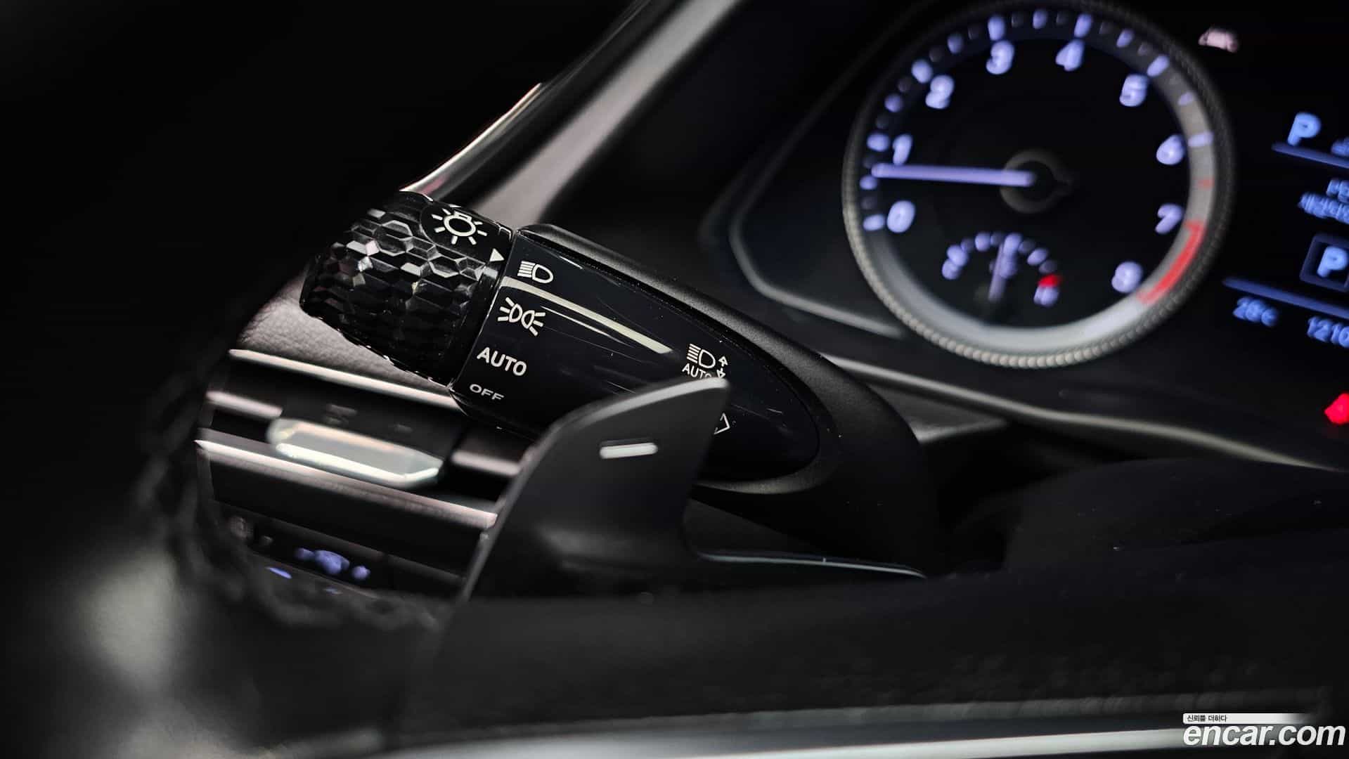 Sonata Hyundai 2019.4-OPTION-021