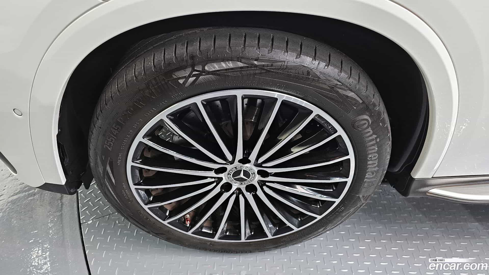 GLC-Class Mercedes-Benz 2024.6-OUTER-005