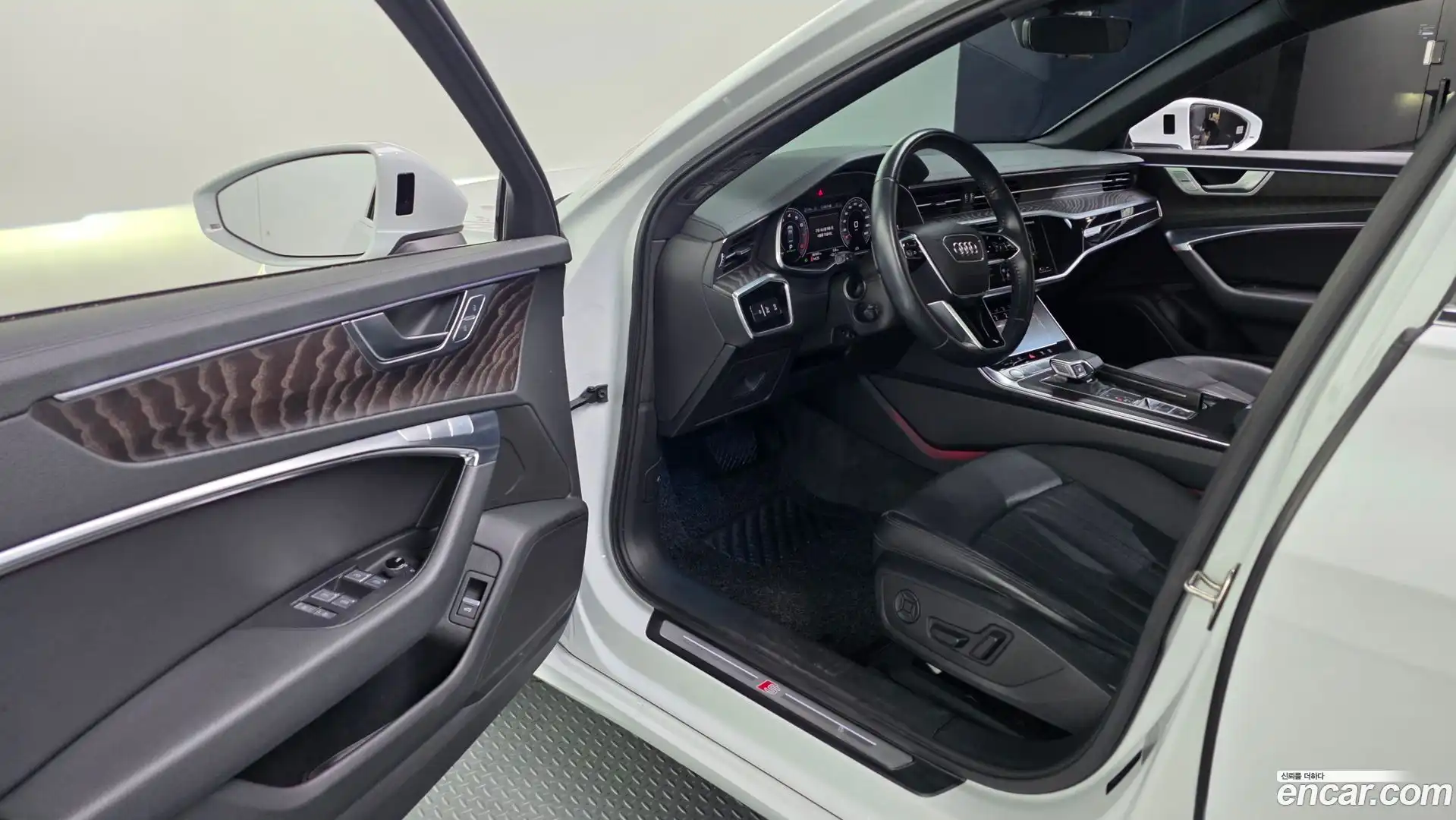 A6 Audi 2019.11-INNER-010