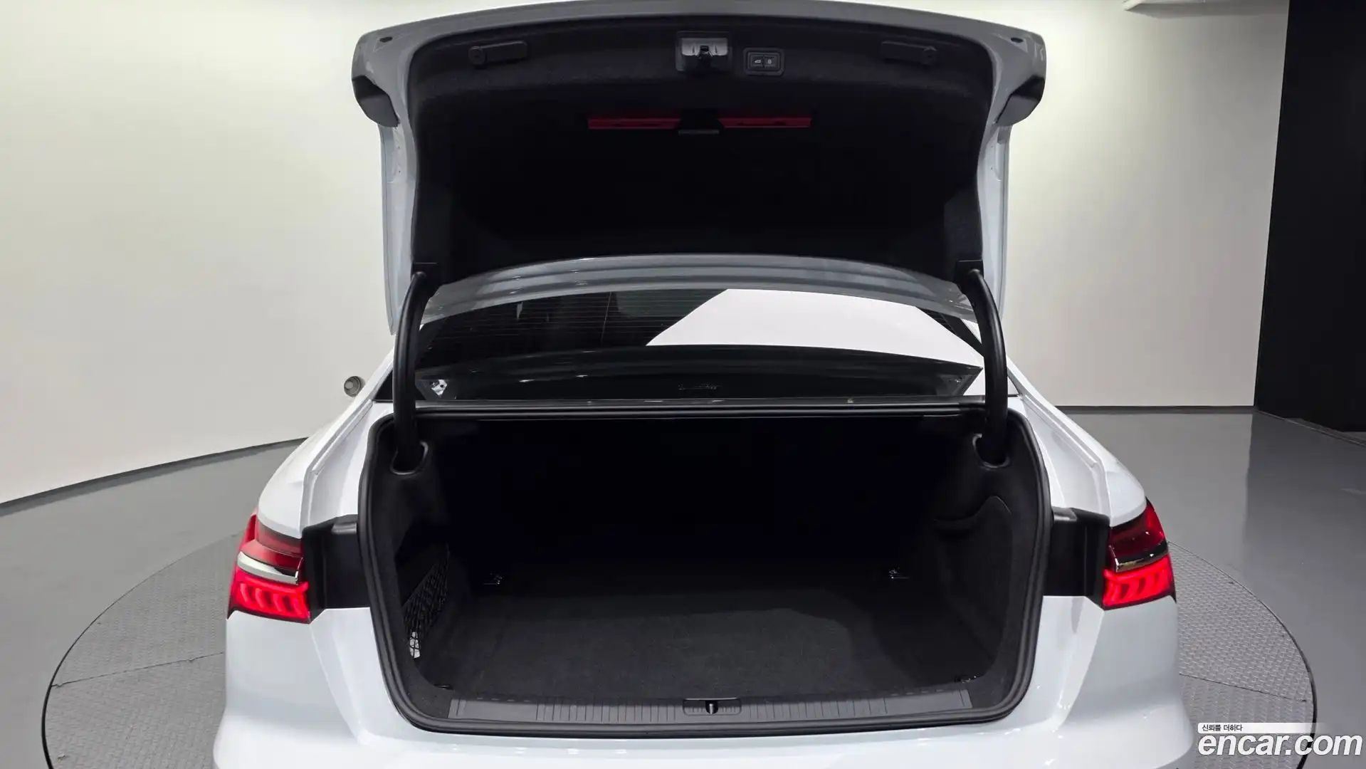 A6 Audi 2019.11-OPTION-024