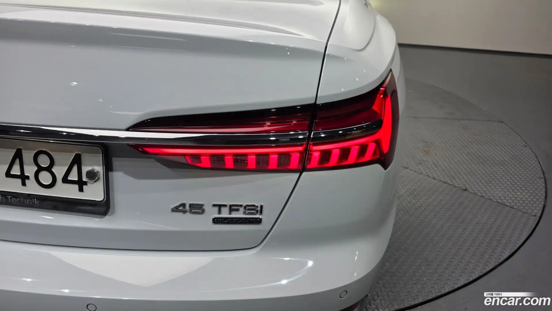 A6 Audi 2019.11-OUTER-033