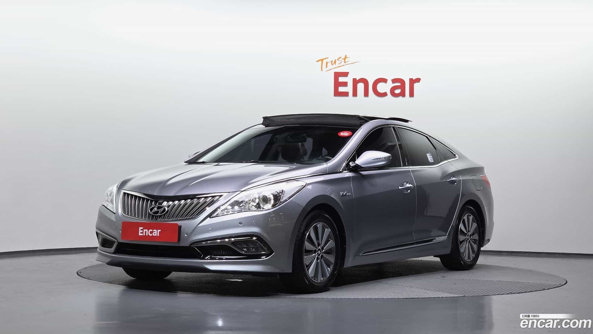 Grandeur Hyundai 2015.2-OUTER-001