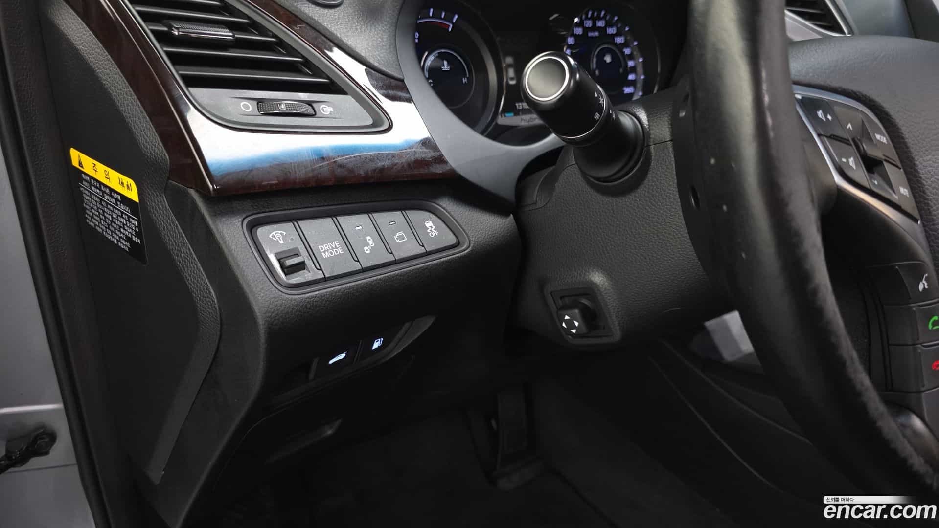 Grandeur Hyundai 2015.2-OPTION-040
