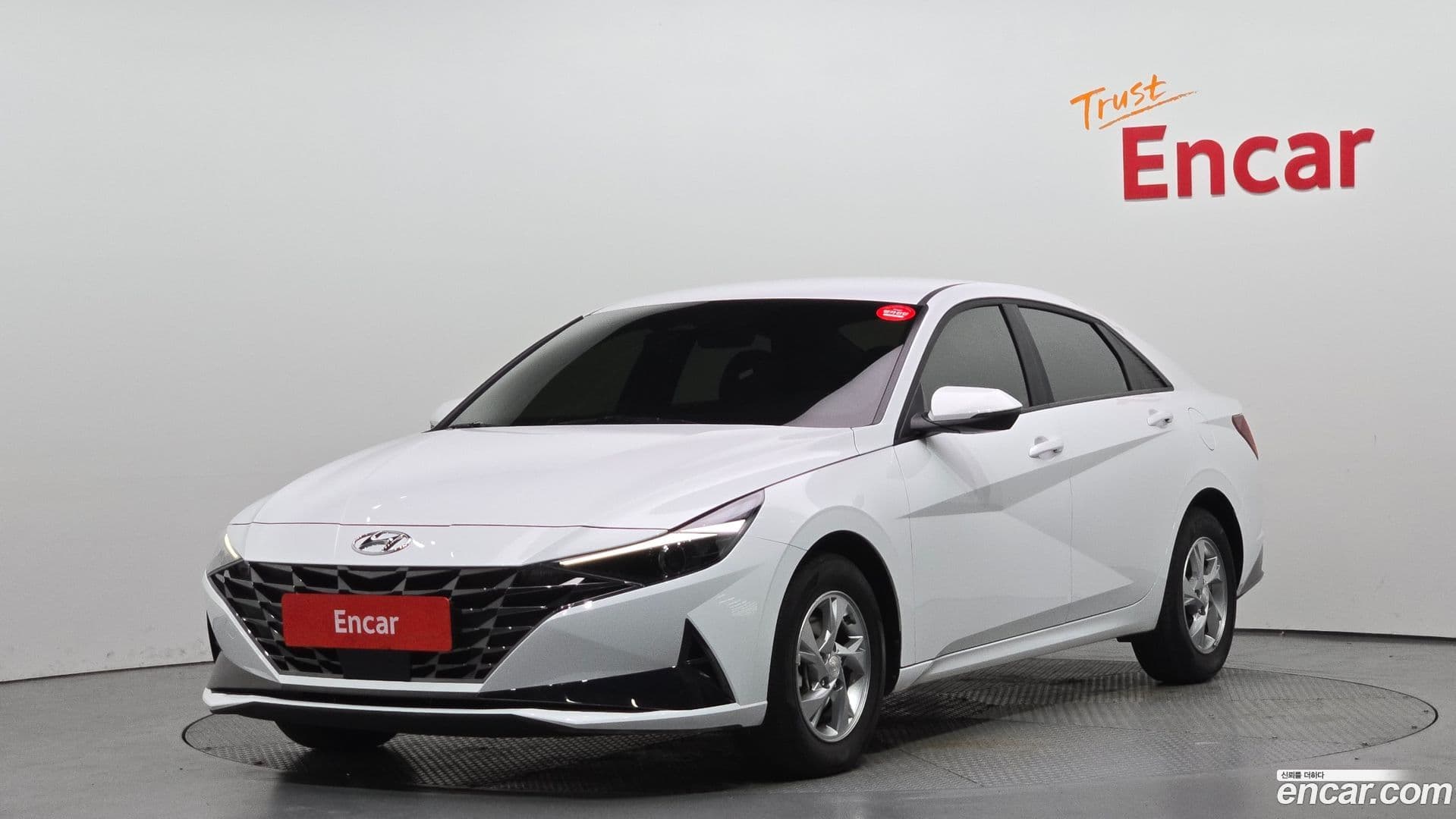 Main__Slider__Photo:AVANTE Hyundai 2022.3-0