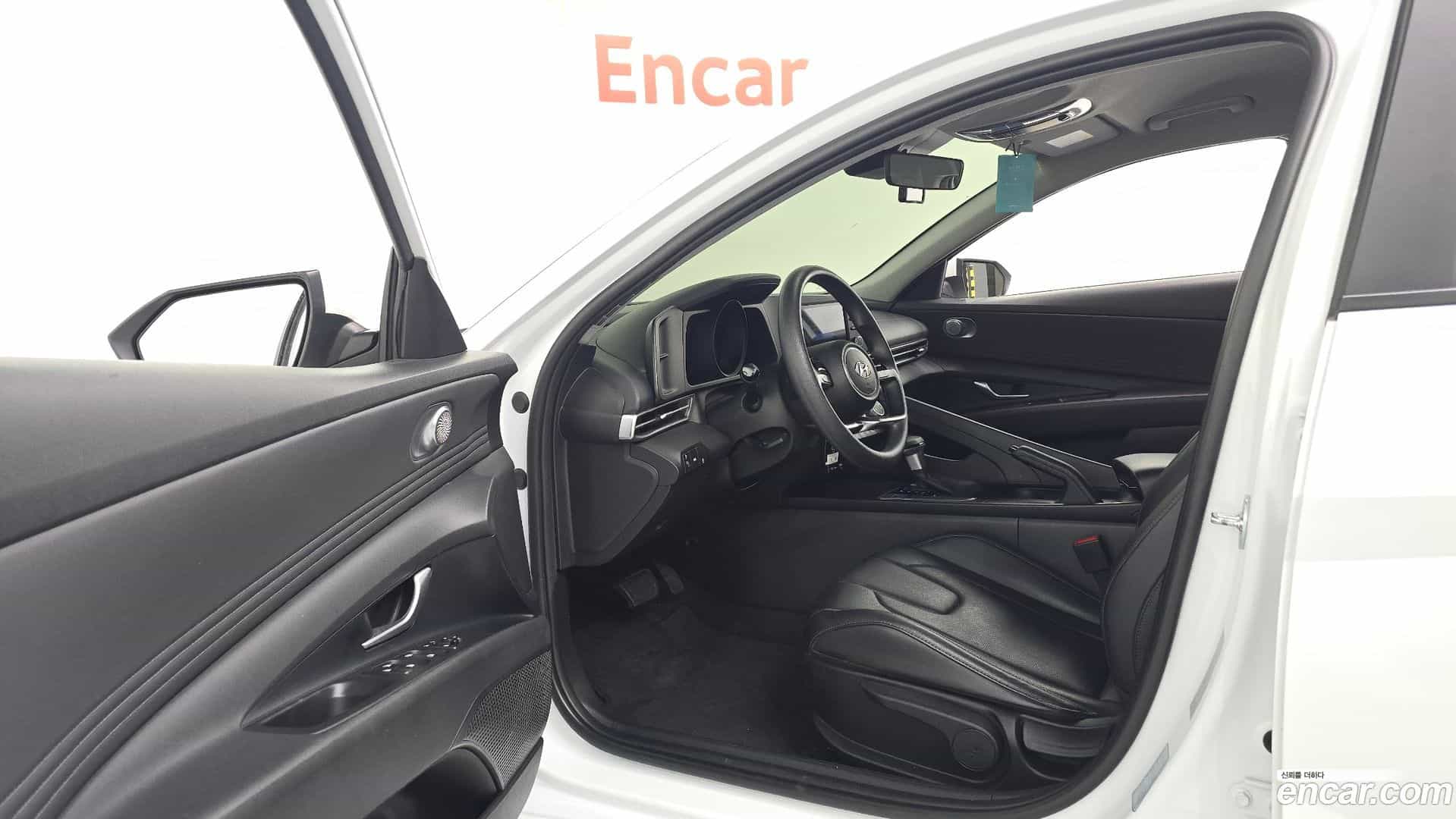 AVANTE Hyundai 2022.3-INNER-010
