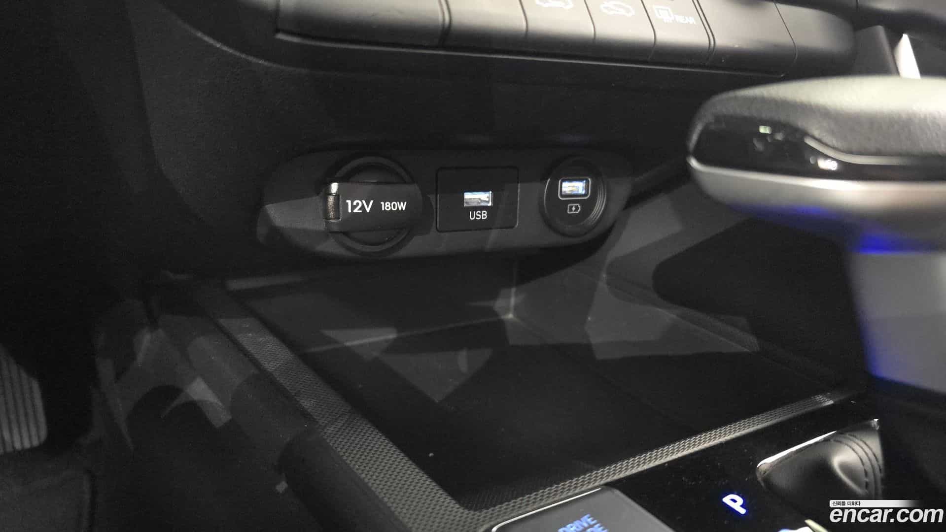 AVANTE Hyundai 2022.3-OPTION-043