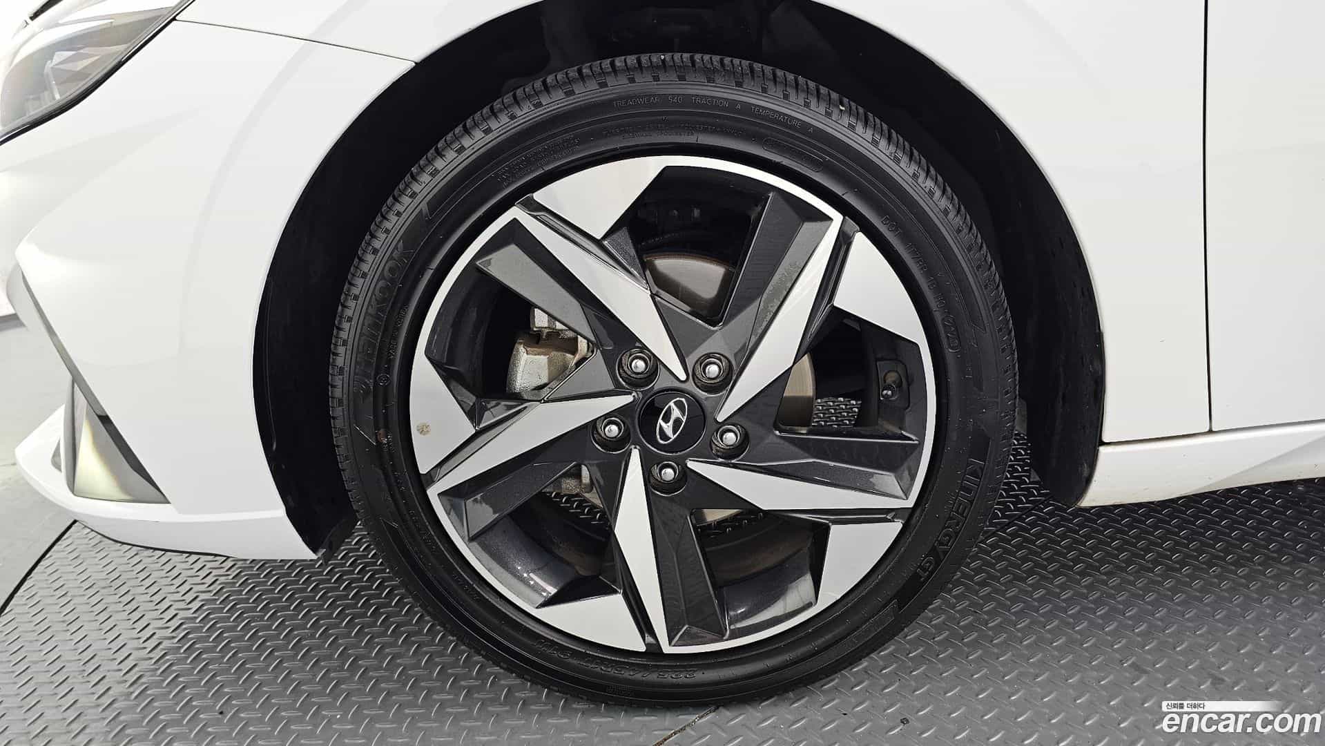 AVANTE Hyundai 2020.5-OUTER-005