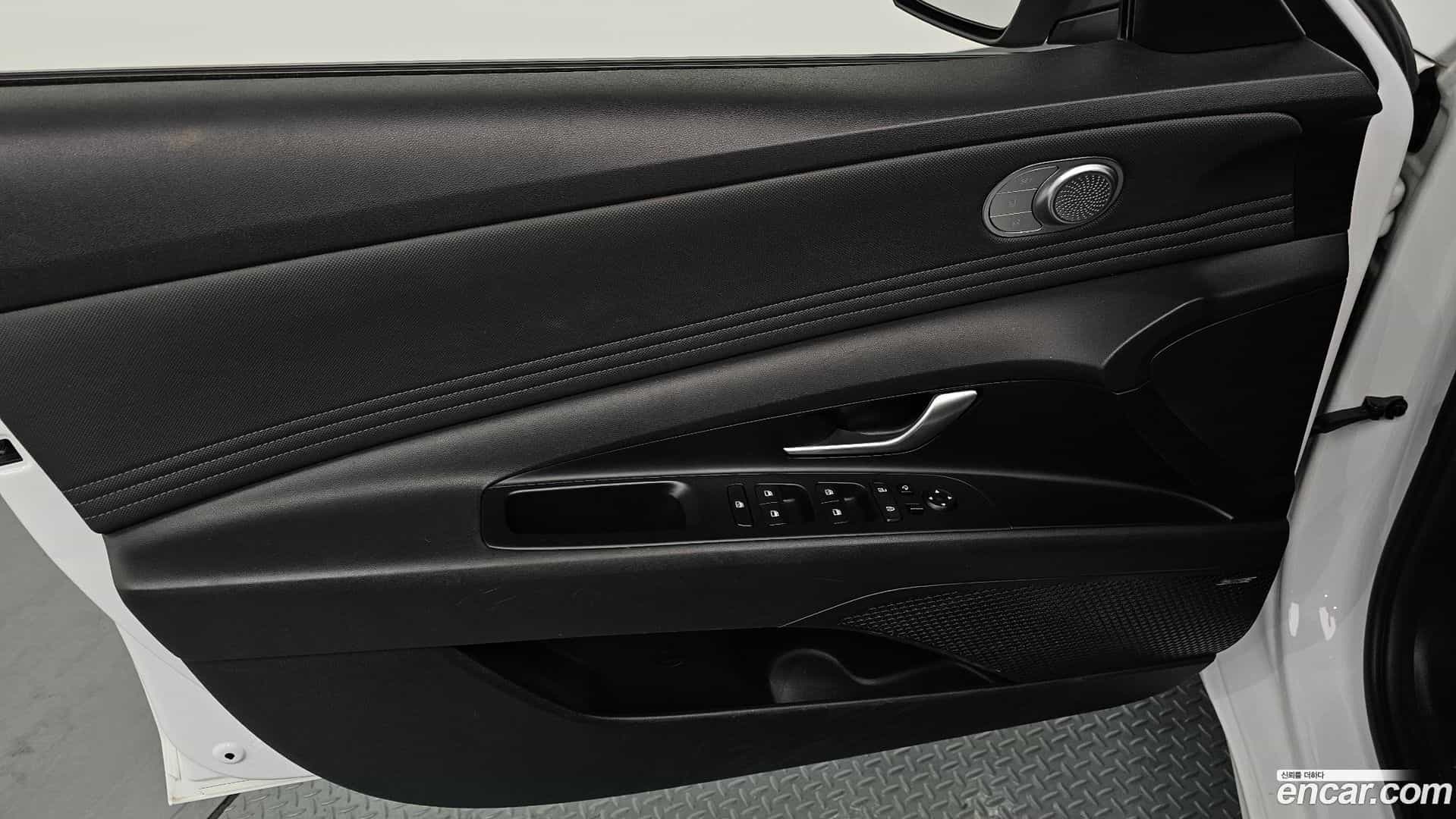 AVANTE Hyundai 2020.5-INNER-034