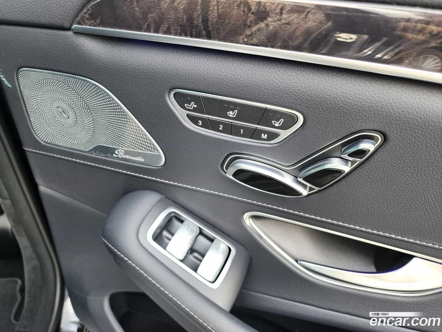 S-Class Mercedes-Benz 2017.1-OPTION-022