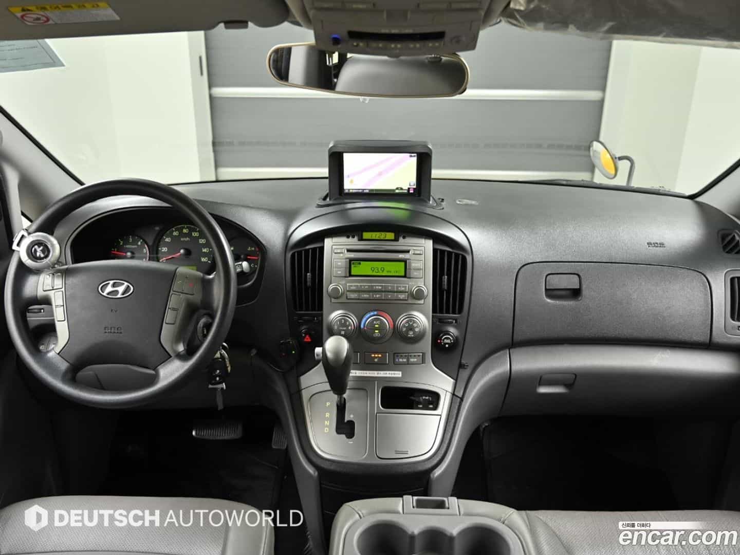 Starex Hyundai 2015.1-INNER-007