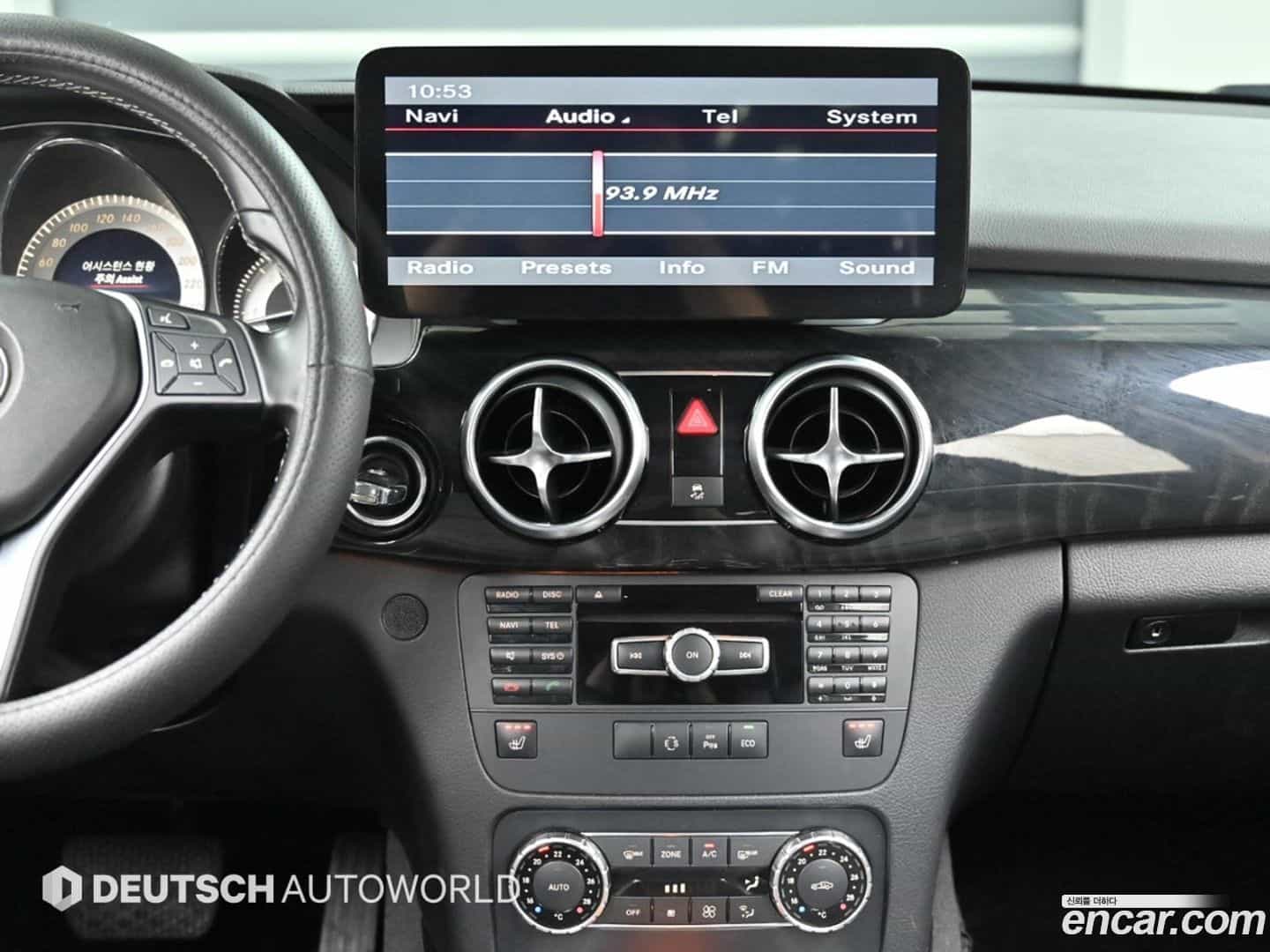 GLK-Class Mercedes-Benz 2015.1-OPTION-018