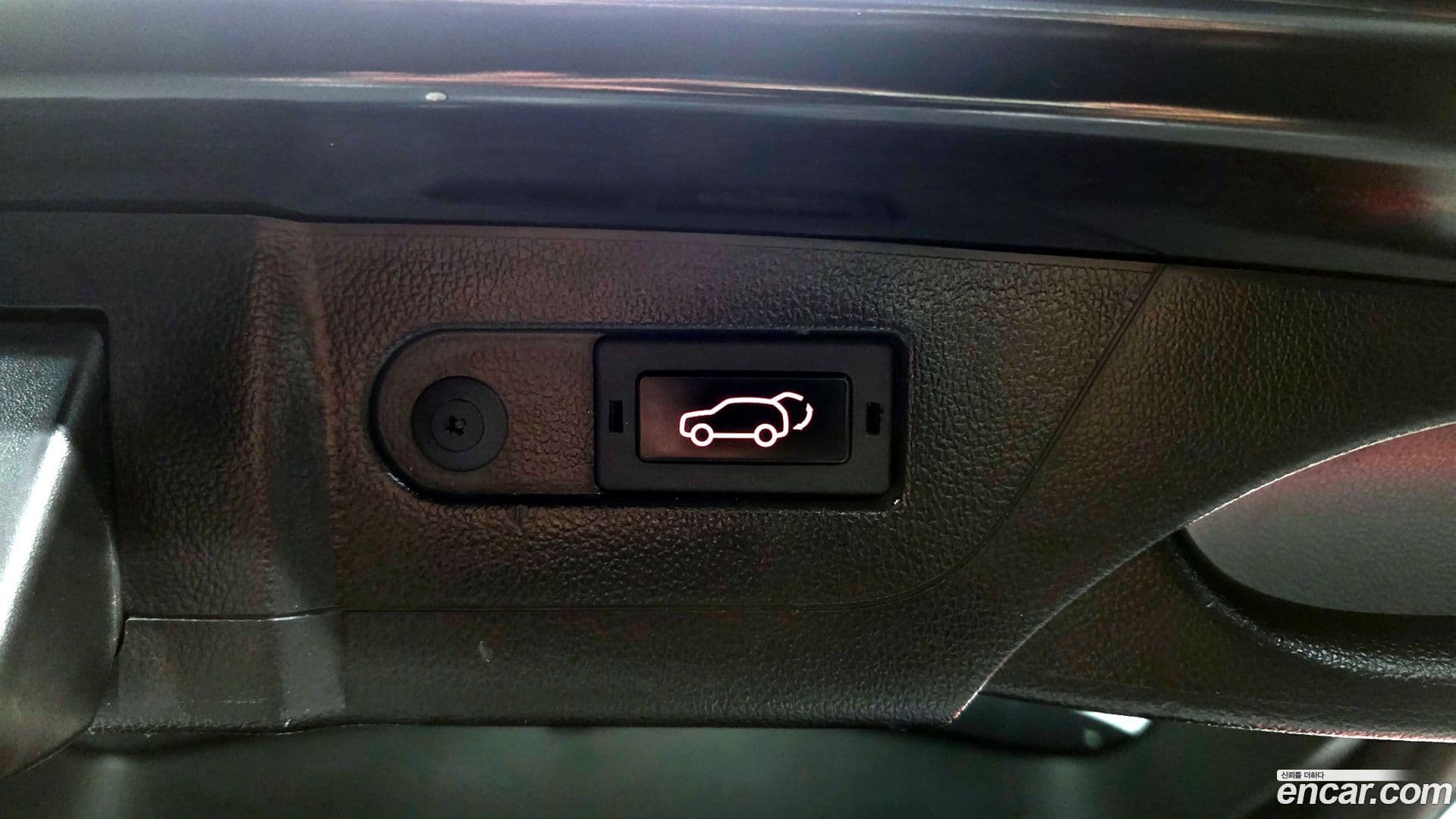 Main__Slider__Photo:Rexton KG Mobility 2020.11-32