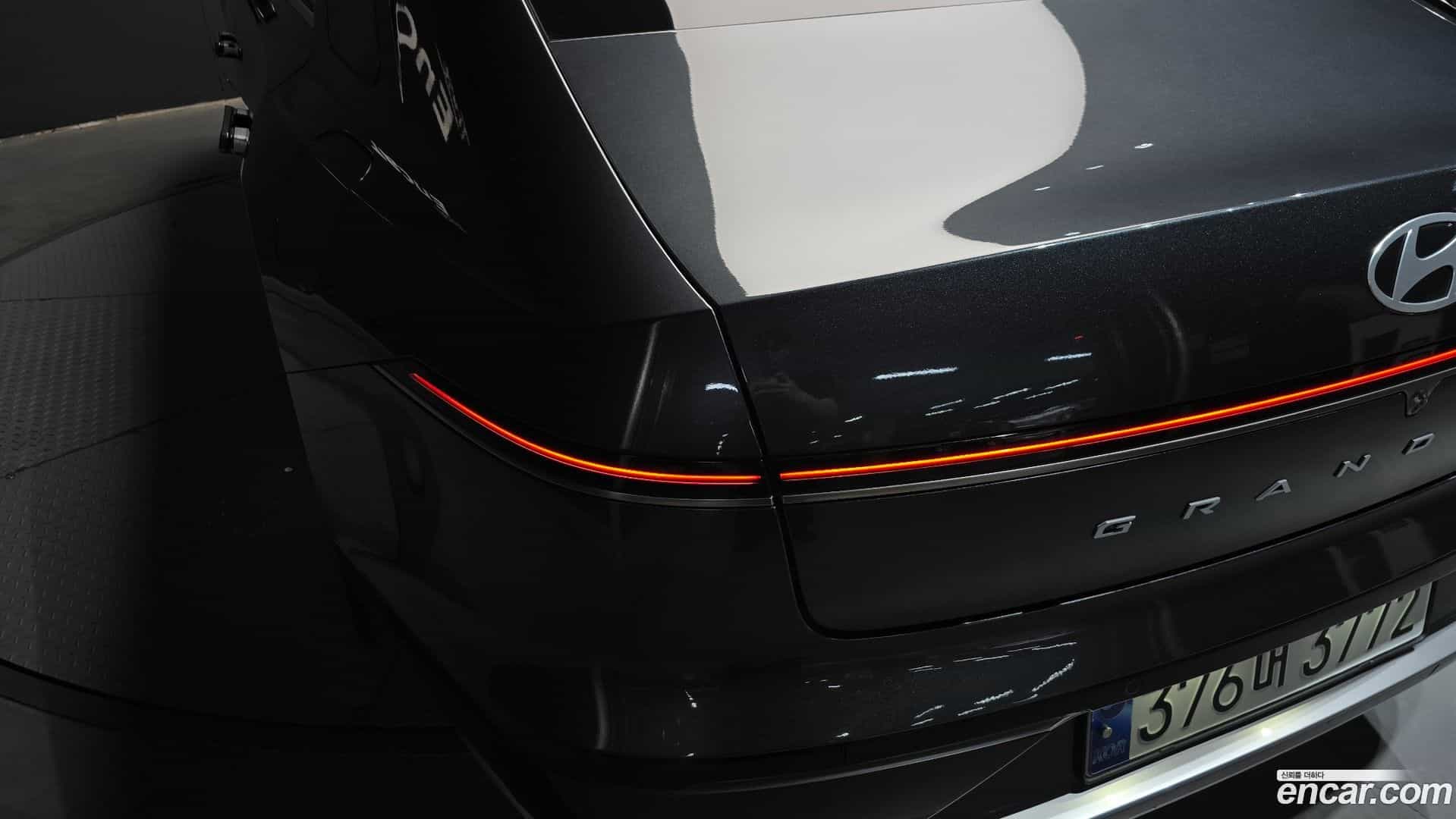 Grandeur Hyundai 2023.4-OUTER-033