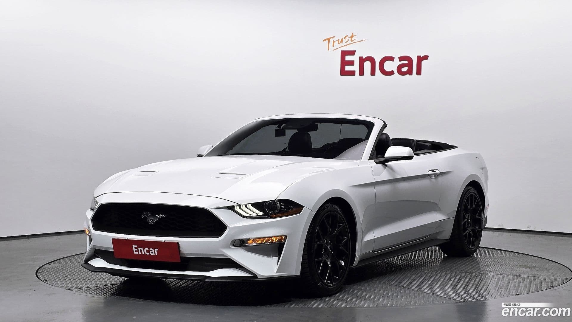 Main__Slider__Photo:Mustang Ford 2018.7-0