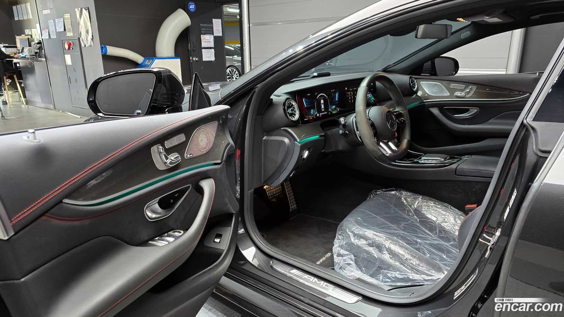 CLS-Class Mercedes-Benz 2023.5-INNER-010