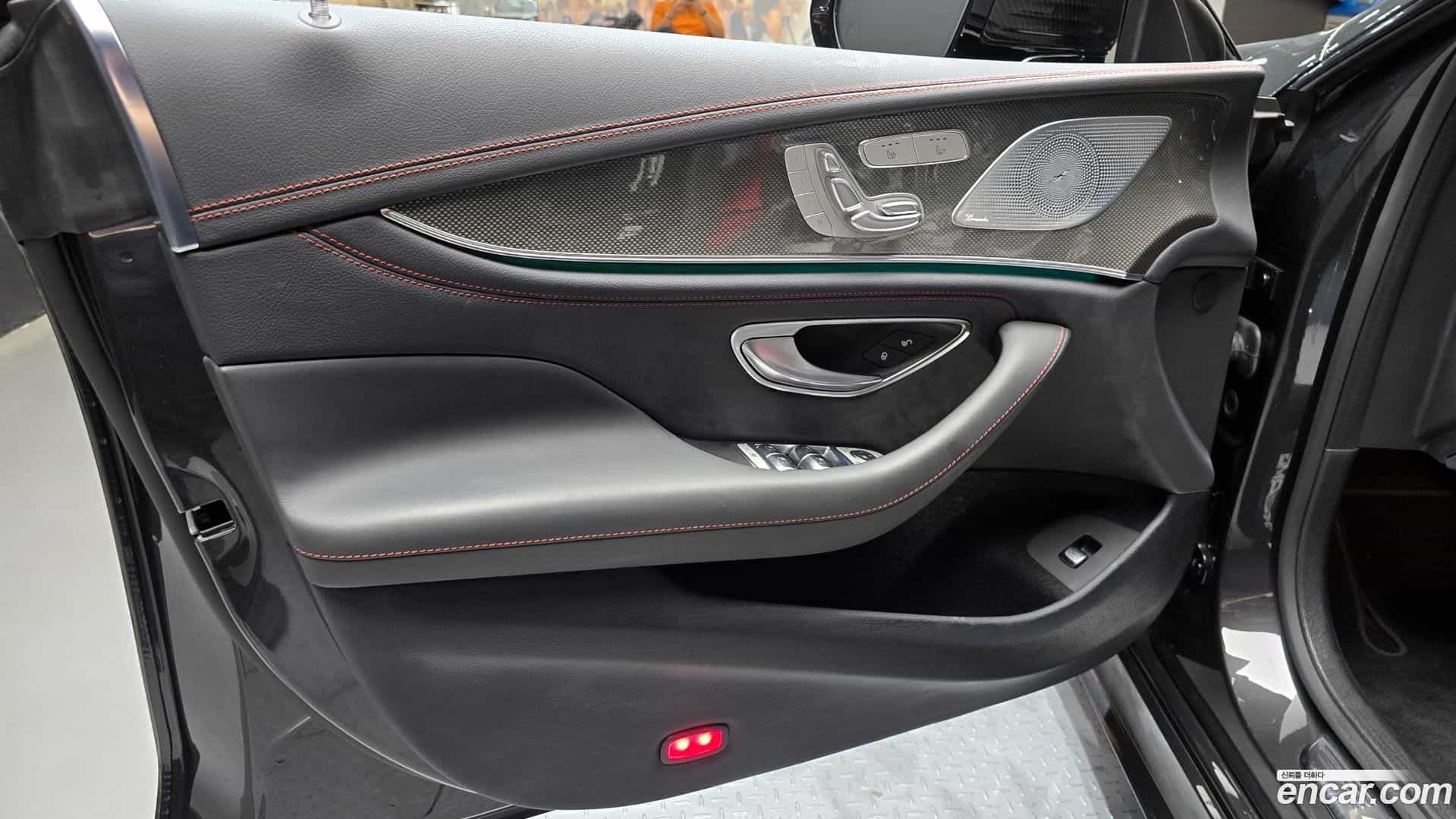 CLS-Class Mercedes-Benz 2023.5-INNER-034