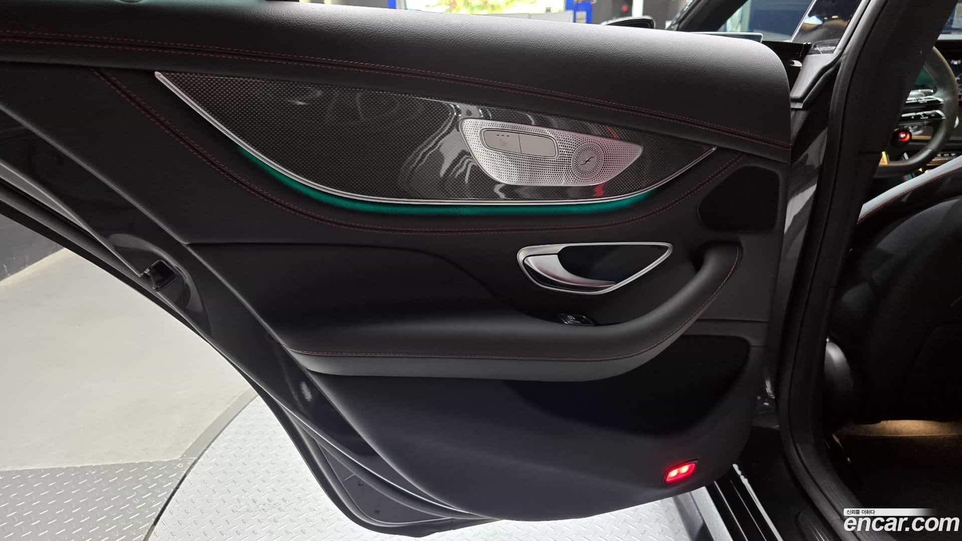 CLS-Class Mercedes-Benz 2023.5-INNER-035