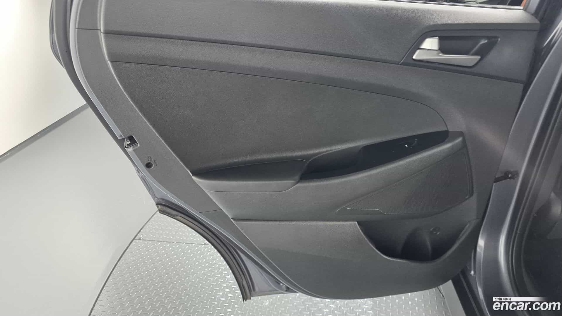 Tucson Hyundai 2019.10-INNER-035