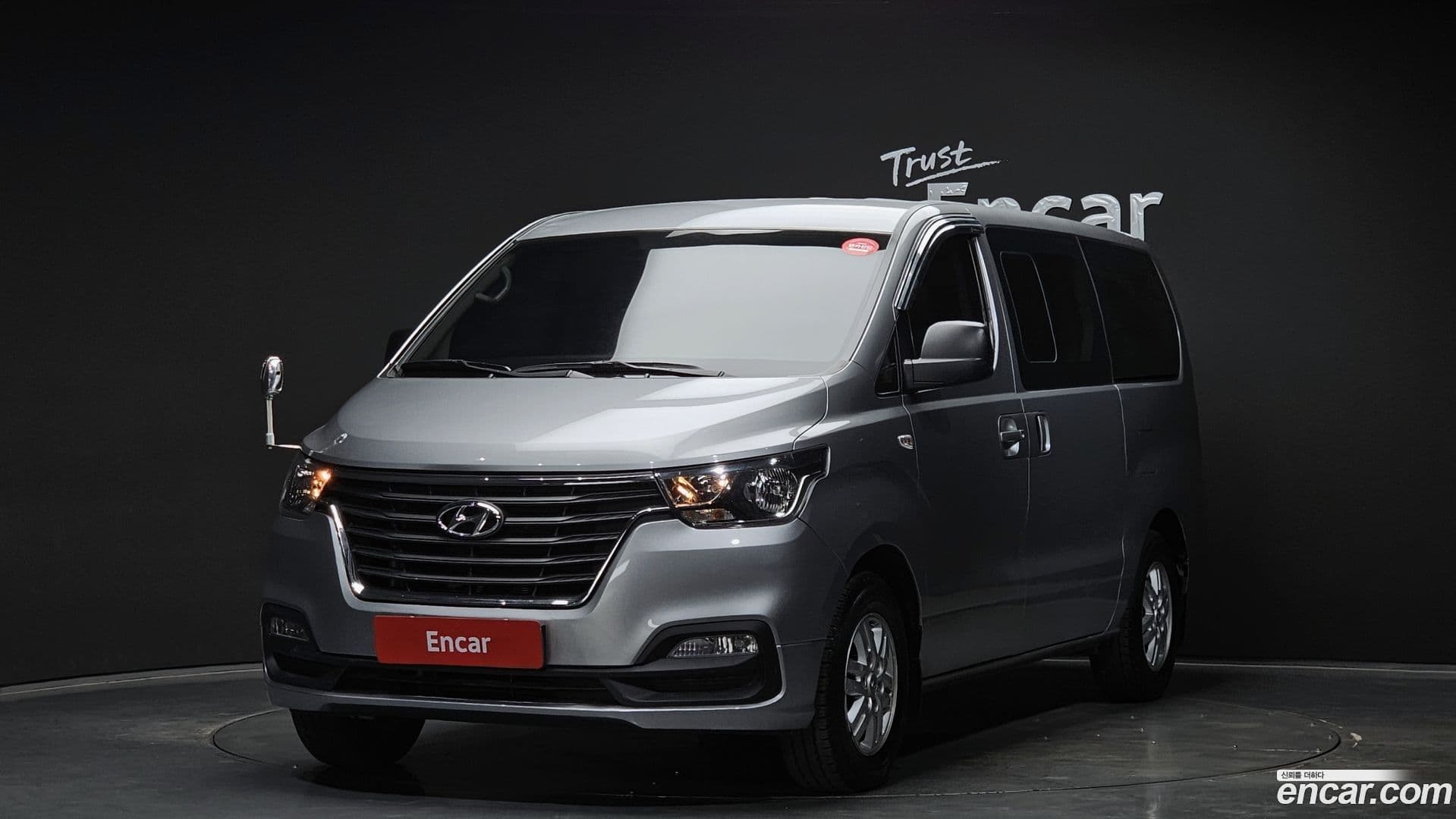 Main__Slider__Photo:Starex Hyundai 2019.4-0