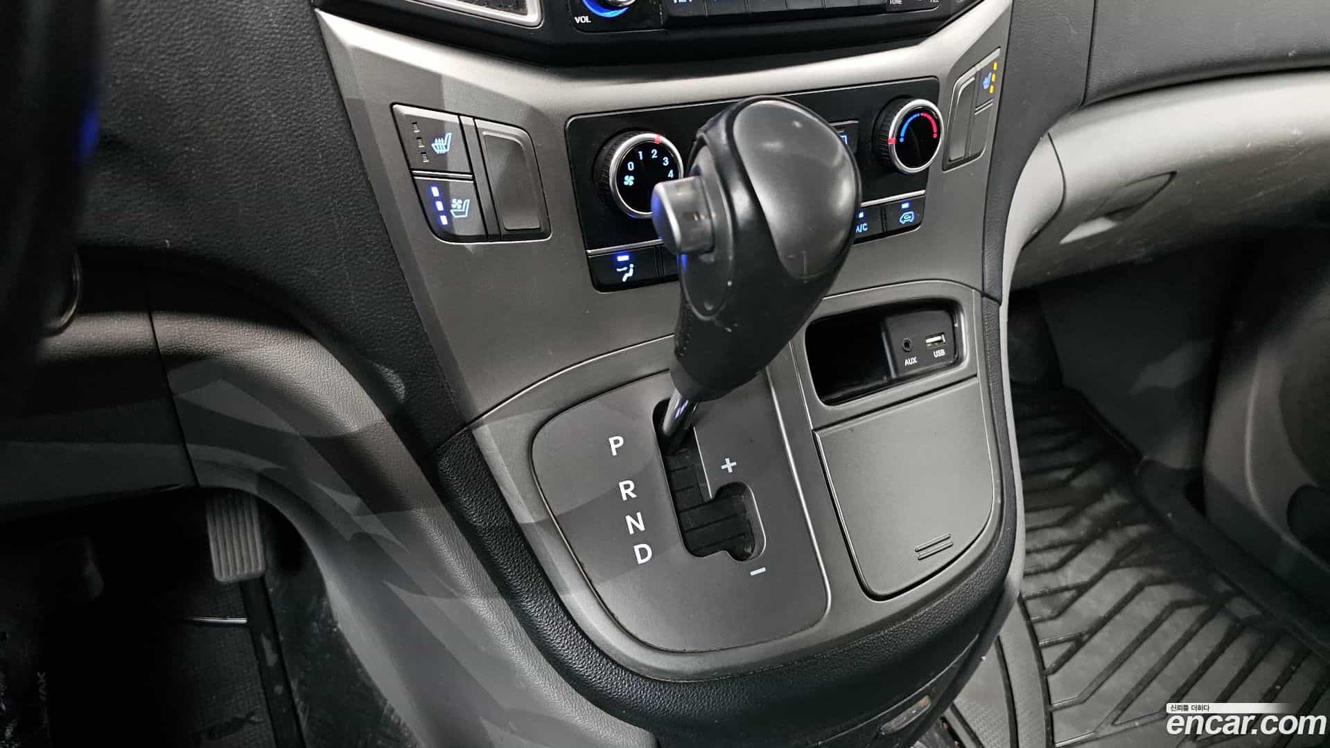 Starex Hyundai 2019.4-INNER-009