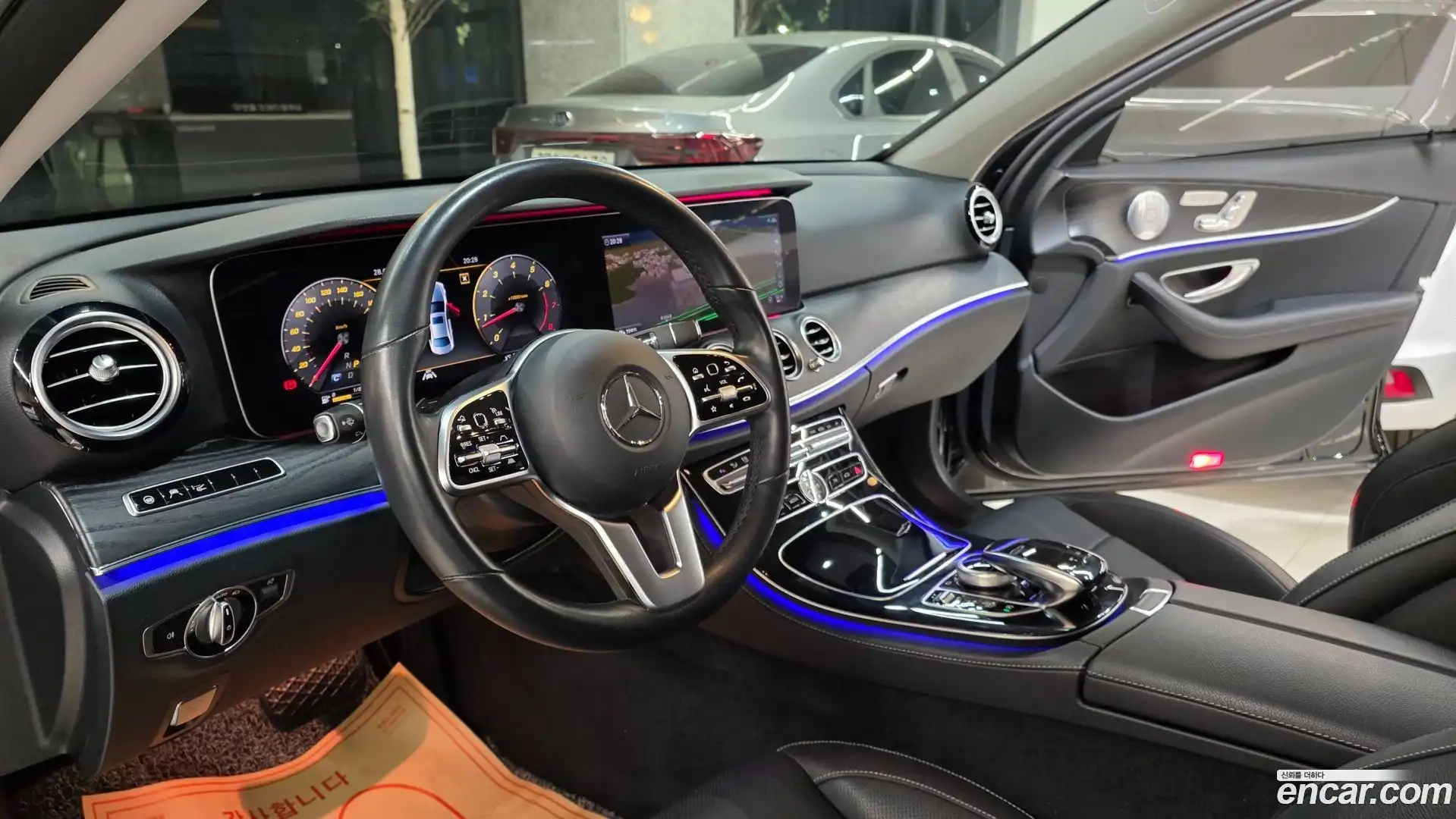 E-Class Mercedes-Benz 2020.6-OPTION-016