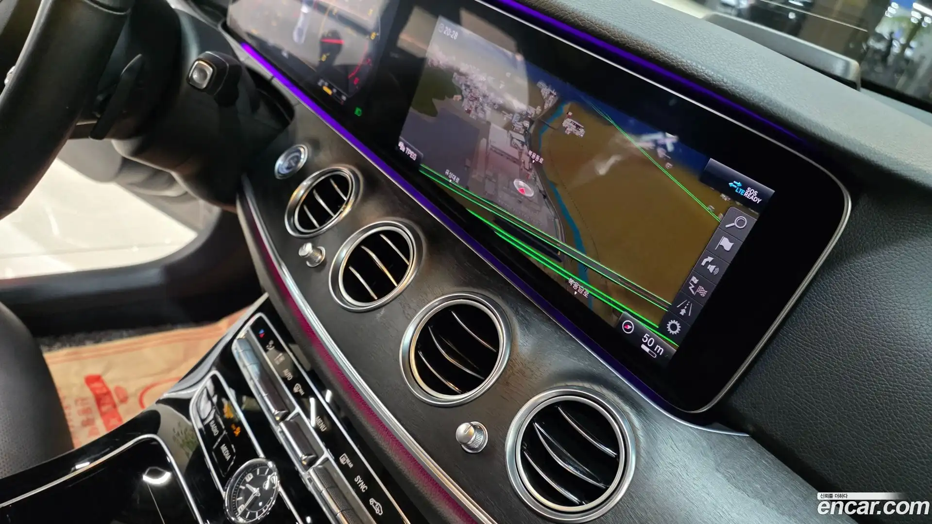 E-Class Mercedes-Benz 2020.6-OPTION-017