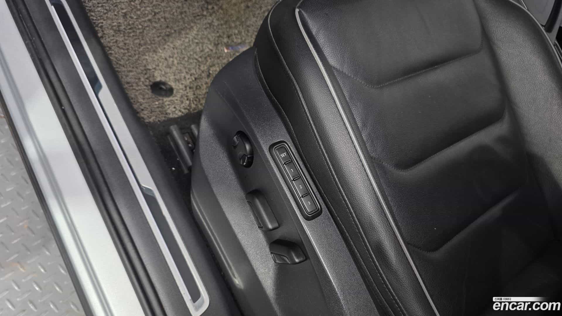 Tiguan Volkswagen 2020.6-OPTION-041