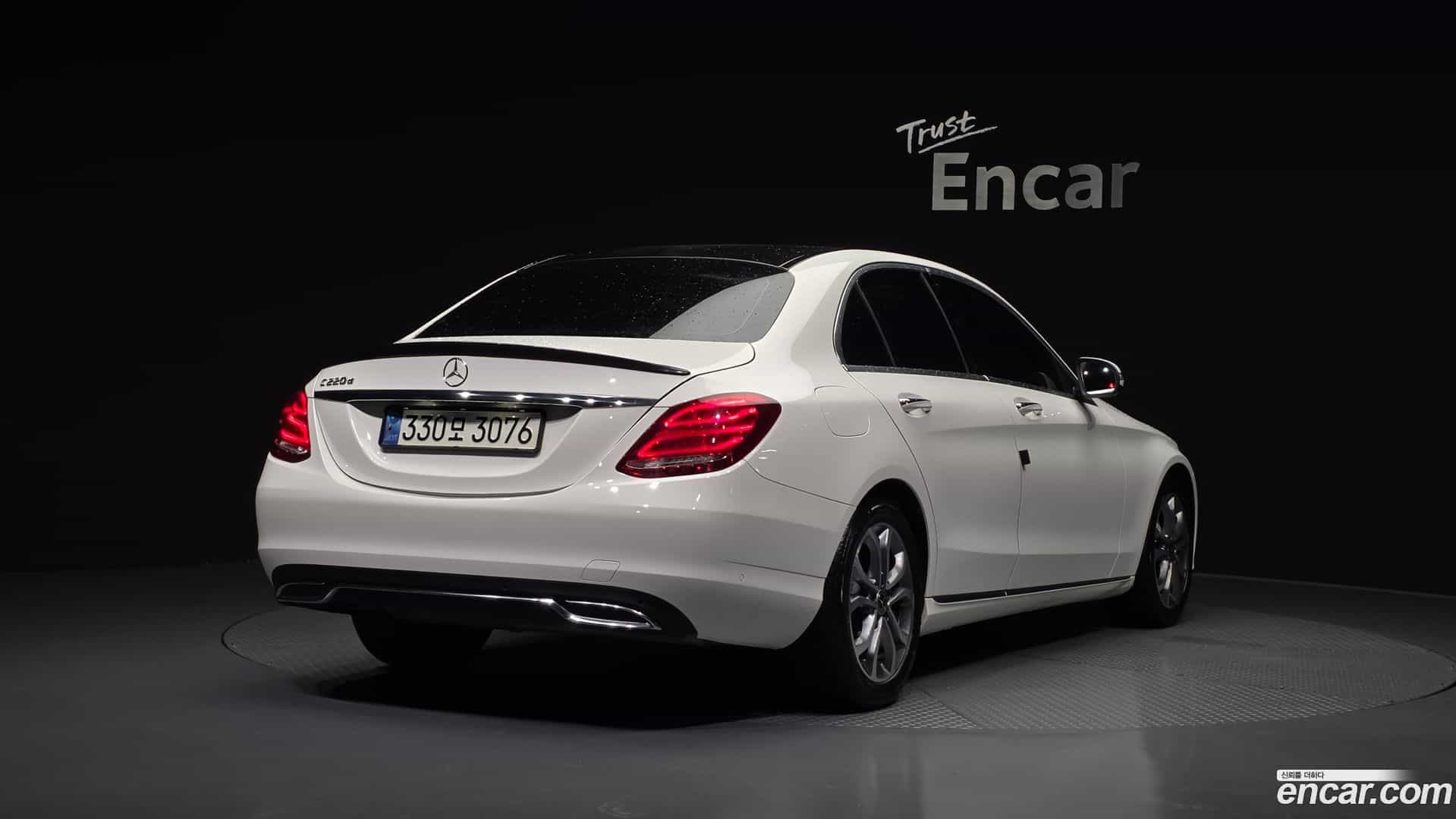 C-Class Mercedes-Benz 2017.5-OUTER-002