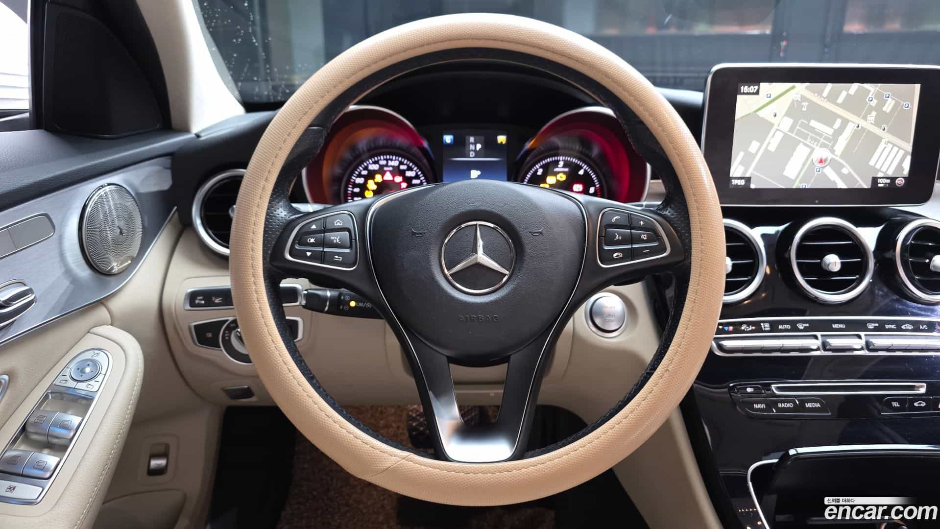 C-Class Mercedes-Benz 2017.5-OPTION-017