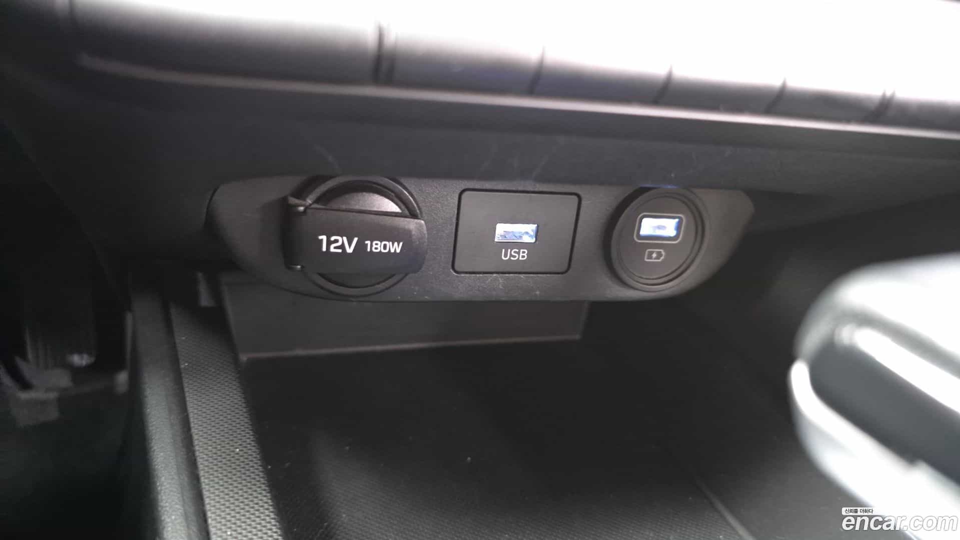 AVANTE Hyundai 2021.3-OPTION-022
