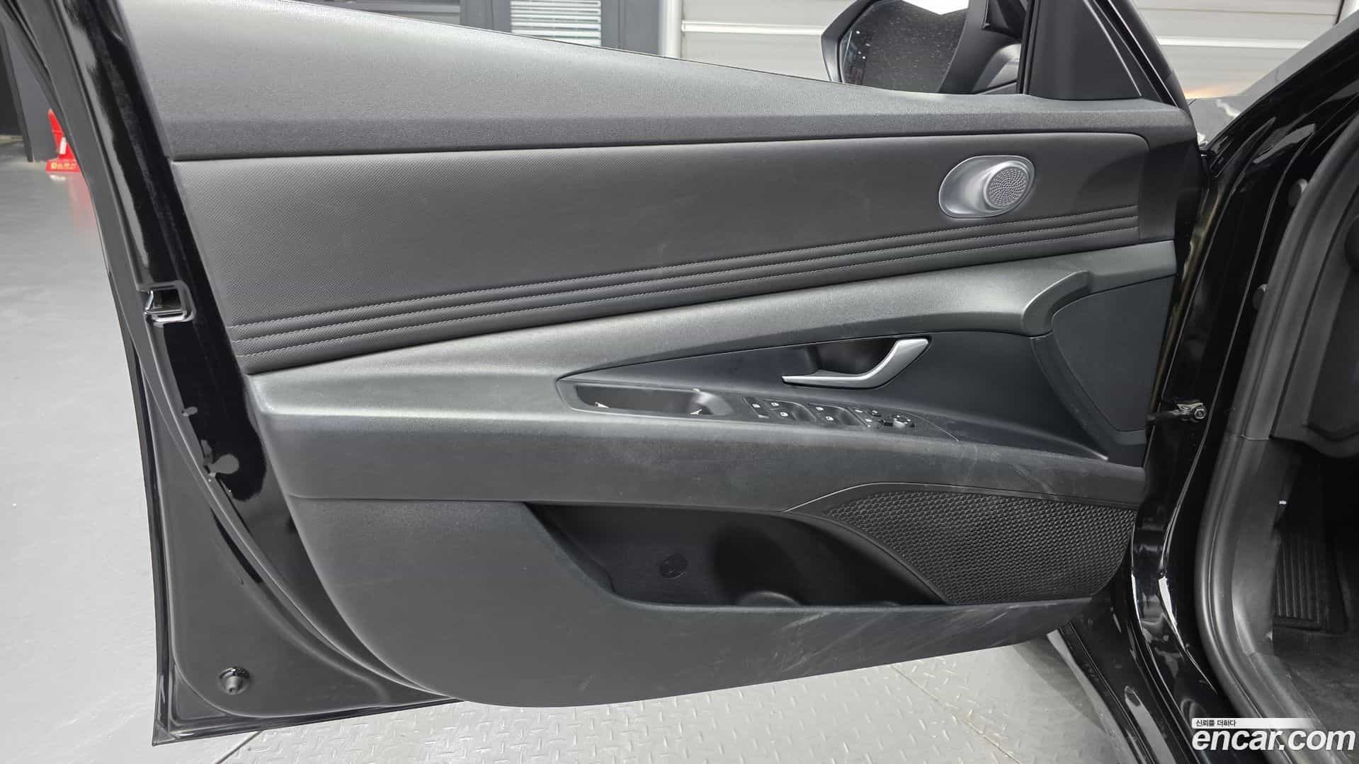 AVANTE Hyundai 2021.3-INNER-034