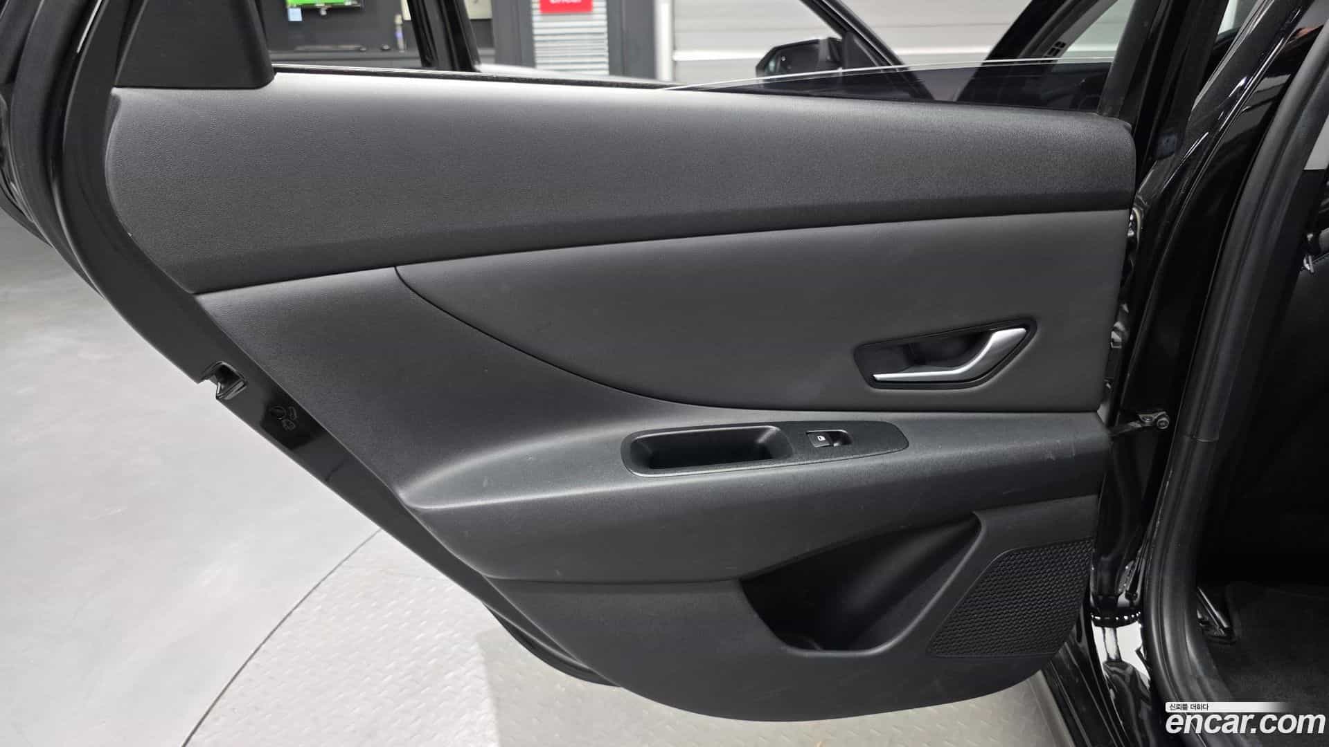 AVANTE Hyundai 2021.3-INNER-035