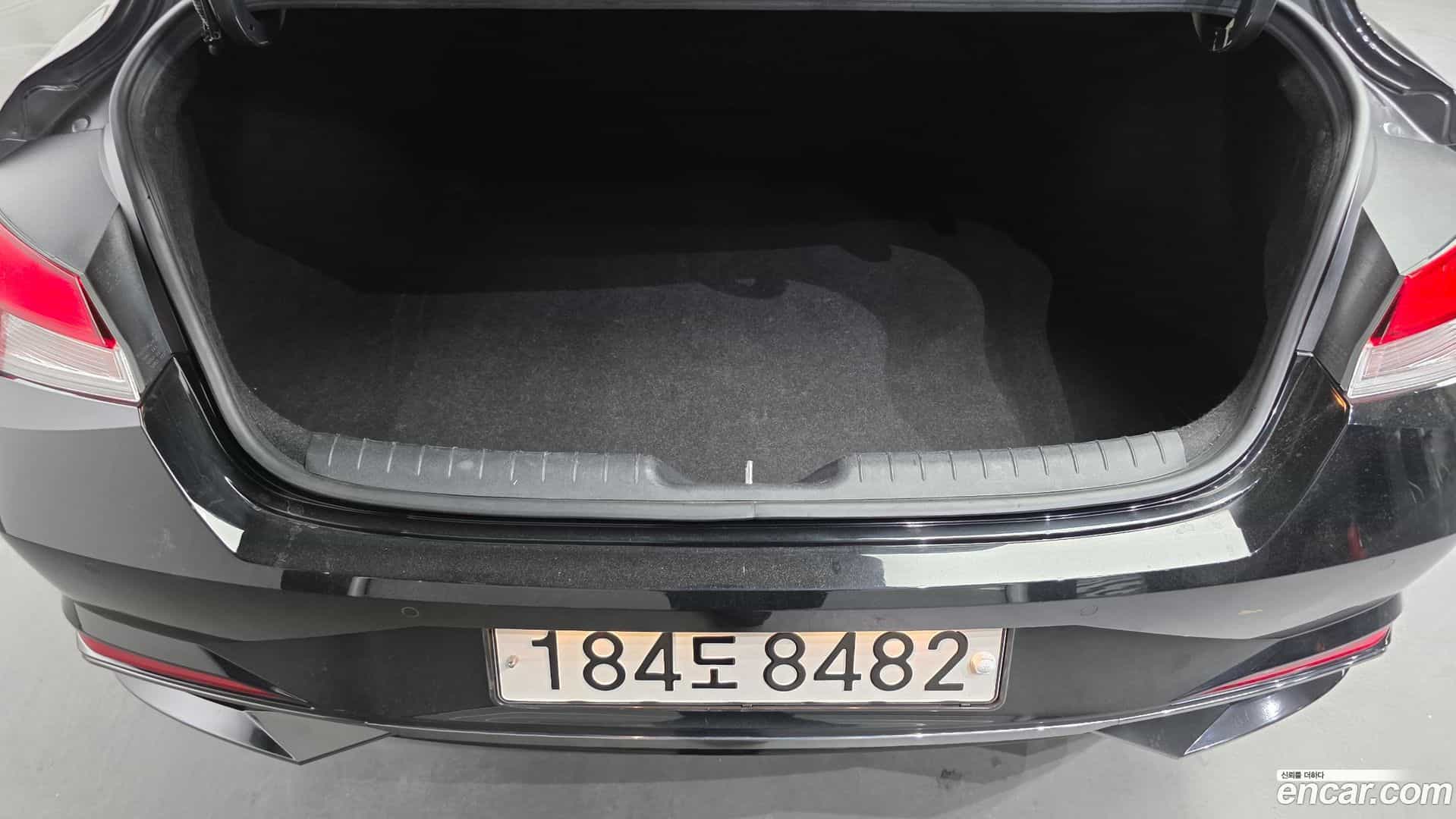 AVANTE Hyundai 2021.3-OPTION-040