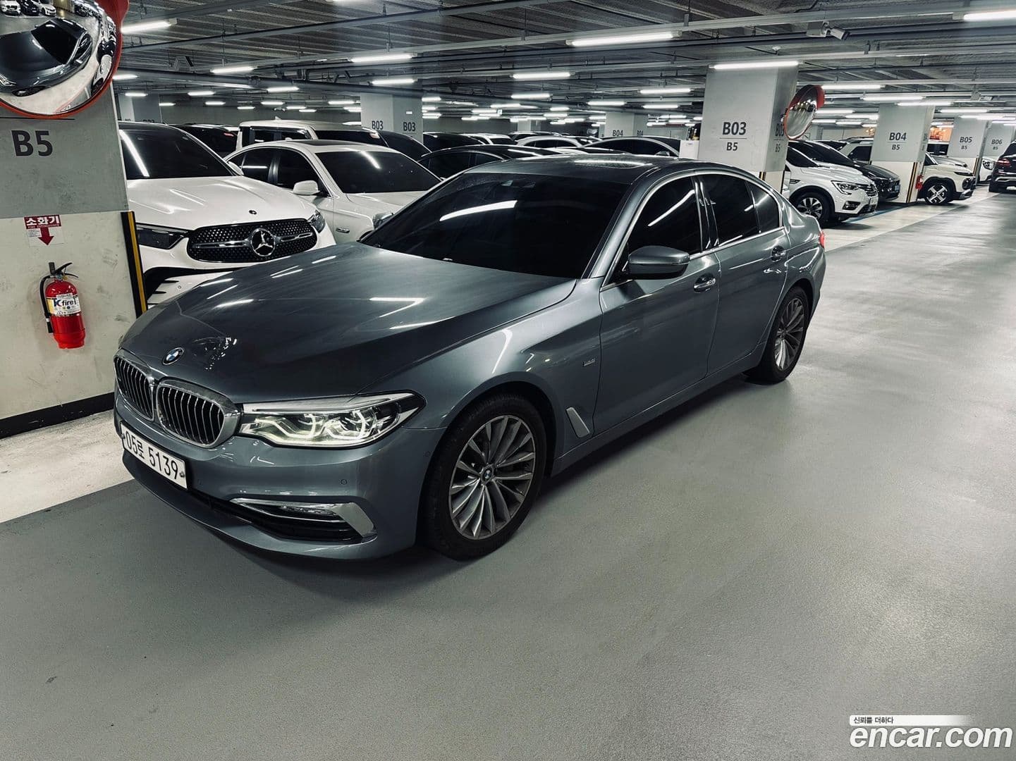 Main__Slider__Photo:5-Series BMW 2018.8-0