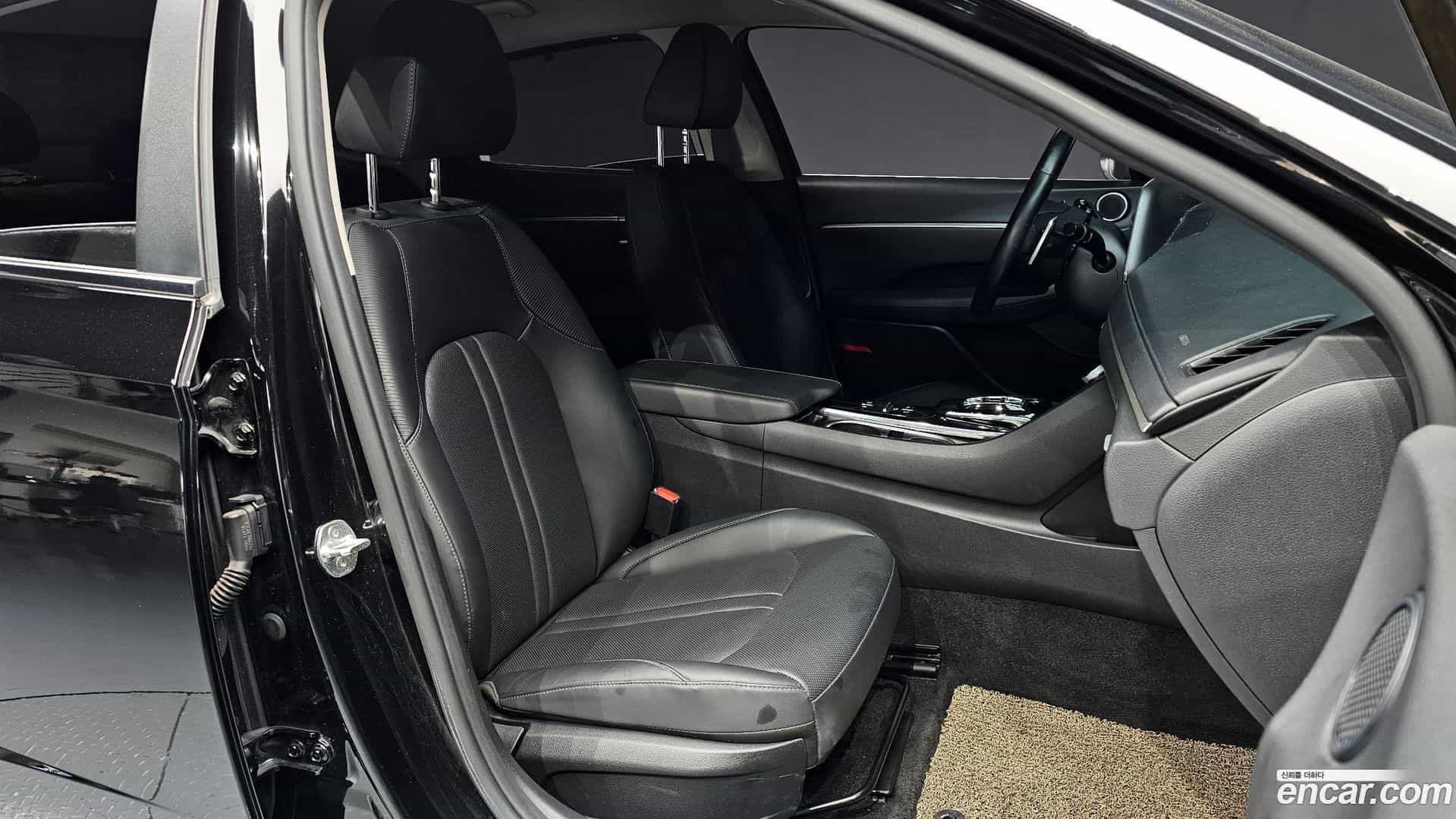 Sonata Hyundai 2021.2-OPTION-015