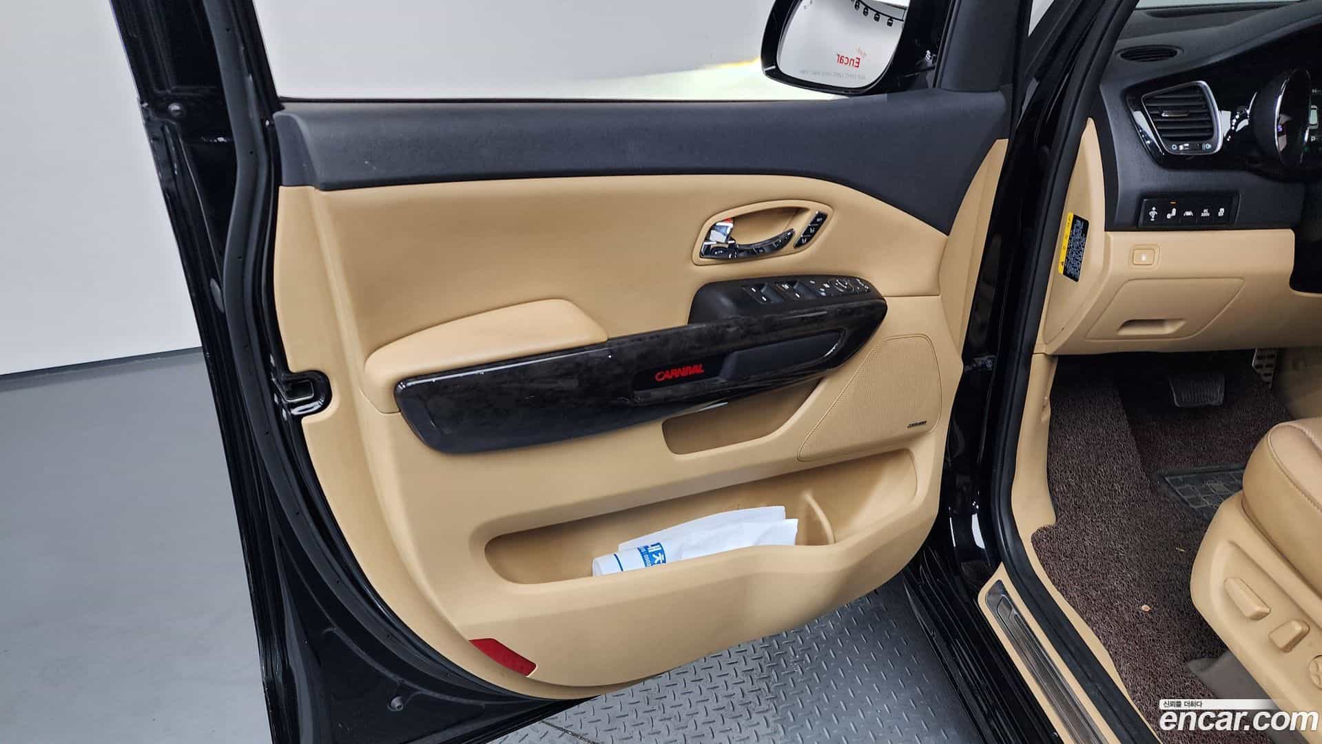 Canival Kia 2018.9-INNER-035
