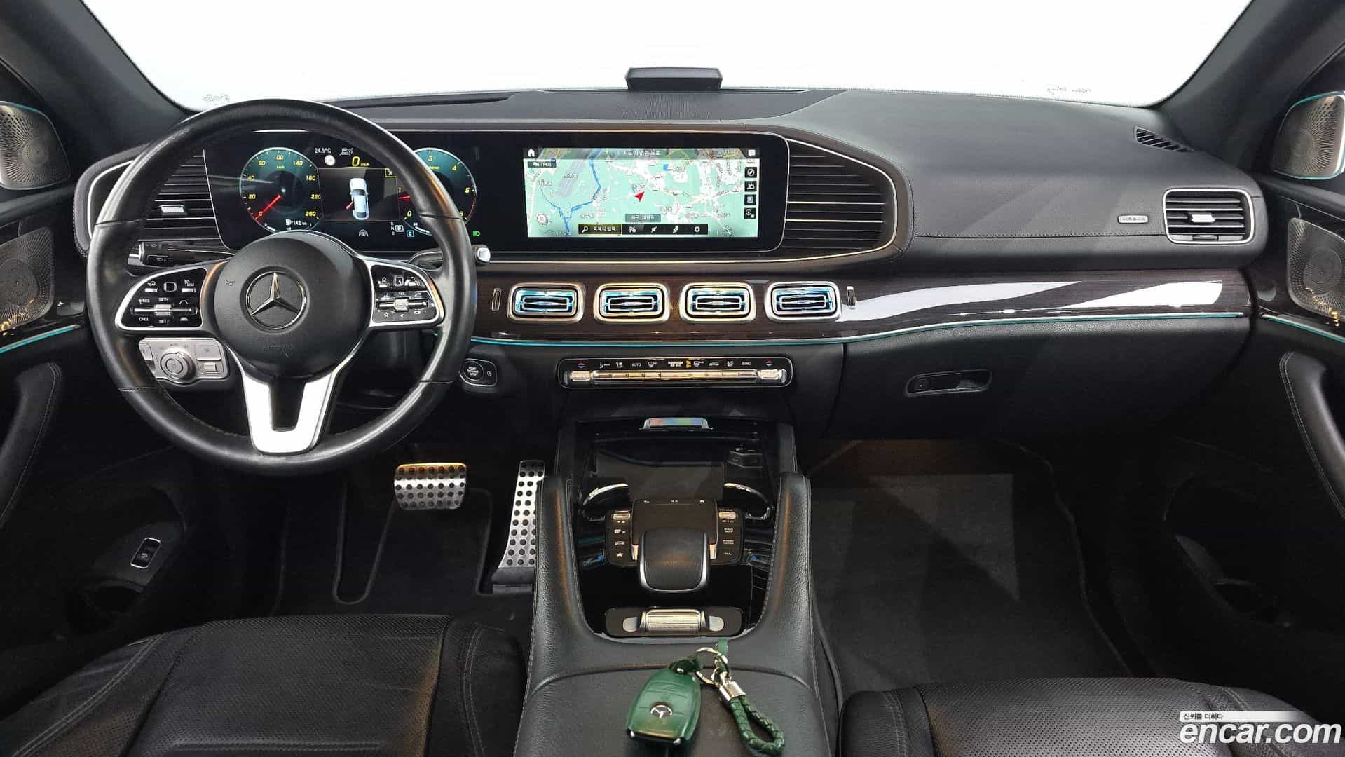 GLE-Class Mercedes-Benz 2022.2-INNER-007