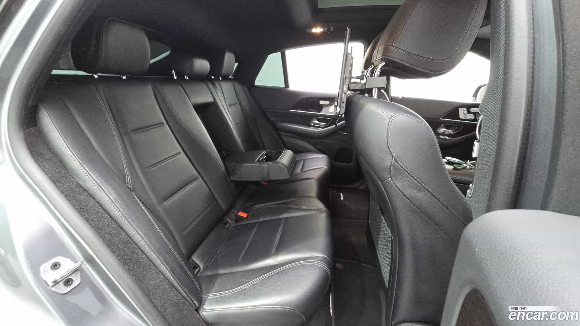 GLE-Class Mercedes-Benz 2022.2-OPTION-016