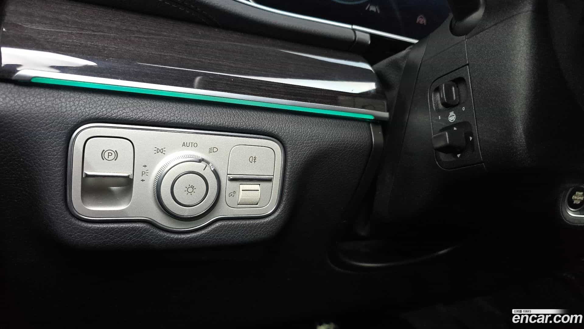 GLE-Class Mercedes-Benz 2022.2-OPTION-022