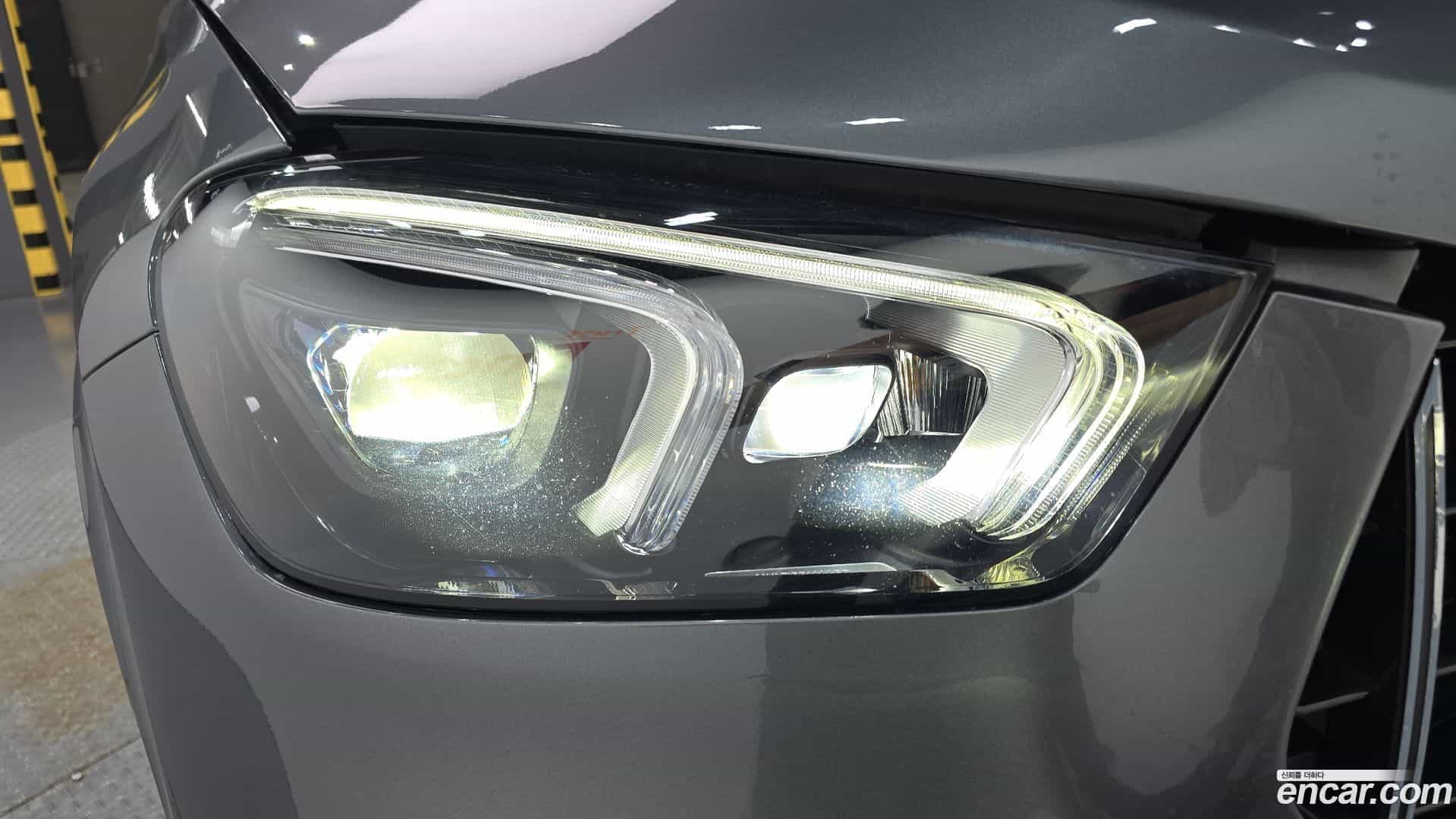GLE-Class Mercedes-Benz 2022.2-OUTER-032