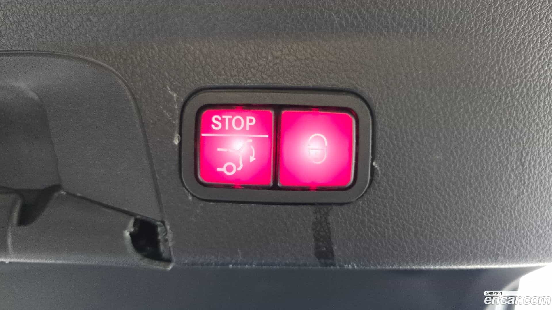 GLE-Class Mercedes-Benz 2022.2-OPTION-047