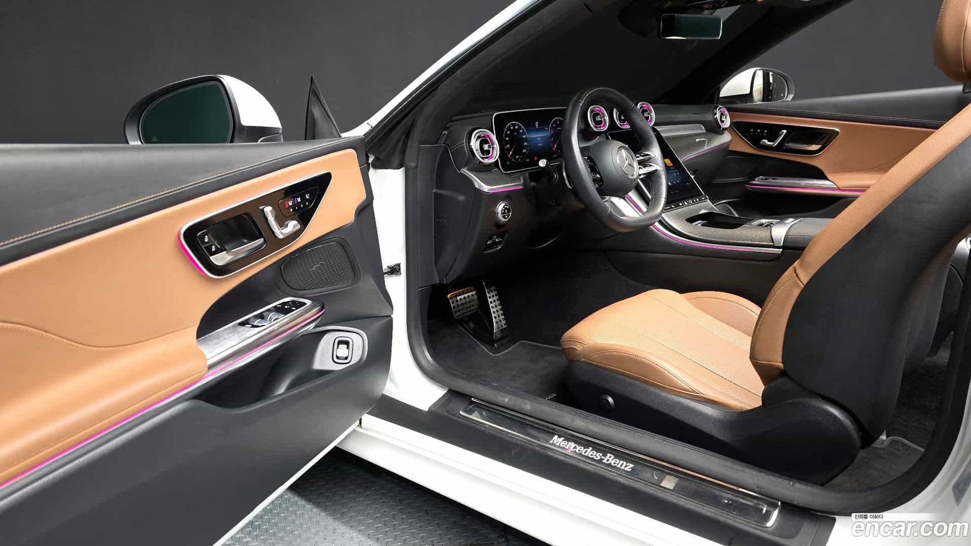 CLE-Class Mercedes-Benz 2024.6-INNER-010