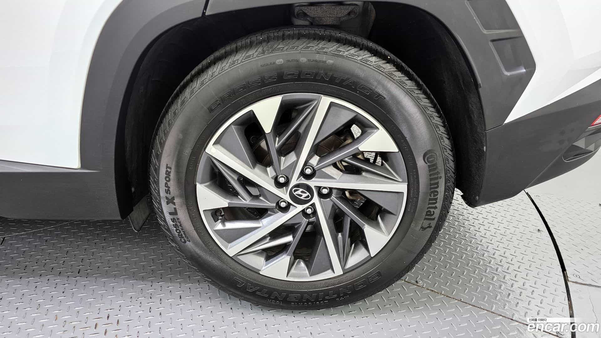 Tucson Hyundai 2022.3-OUTER-031