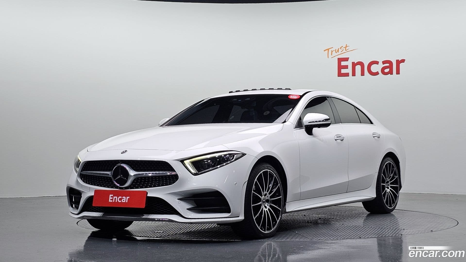Main__Slider__Photo:CLS-Class Mercedes-Benz 2018.10-0