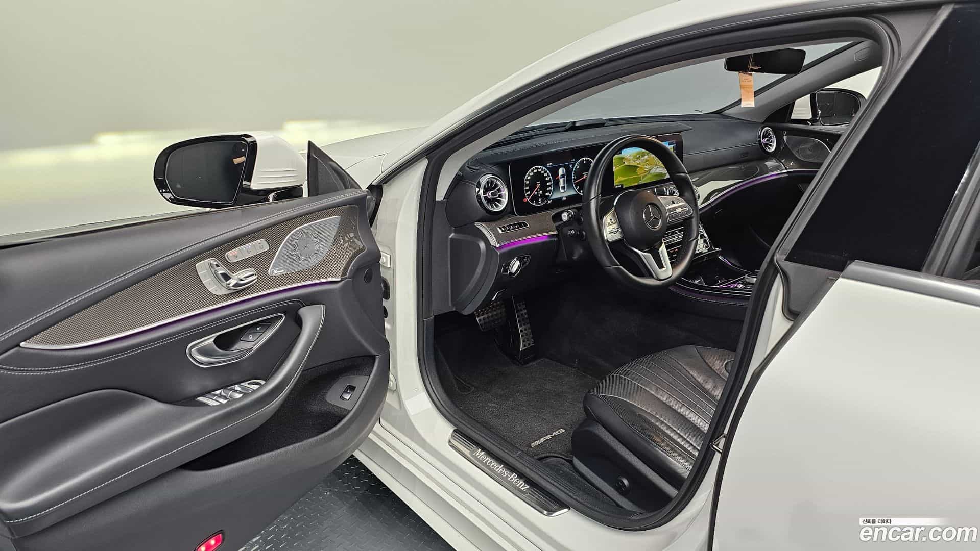 CLS-Class Mercedes-Benz 2018.10-INNER-010