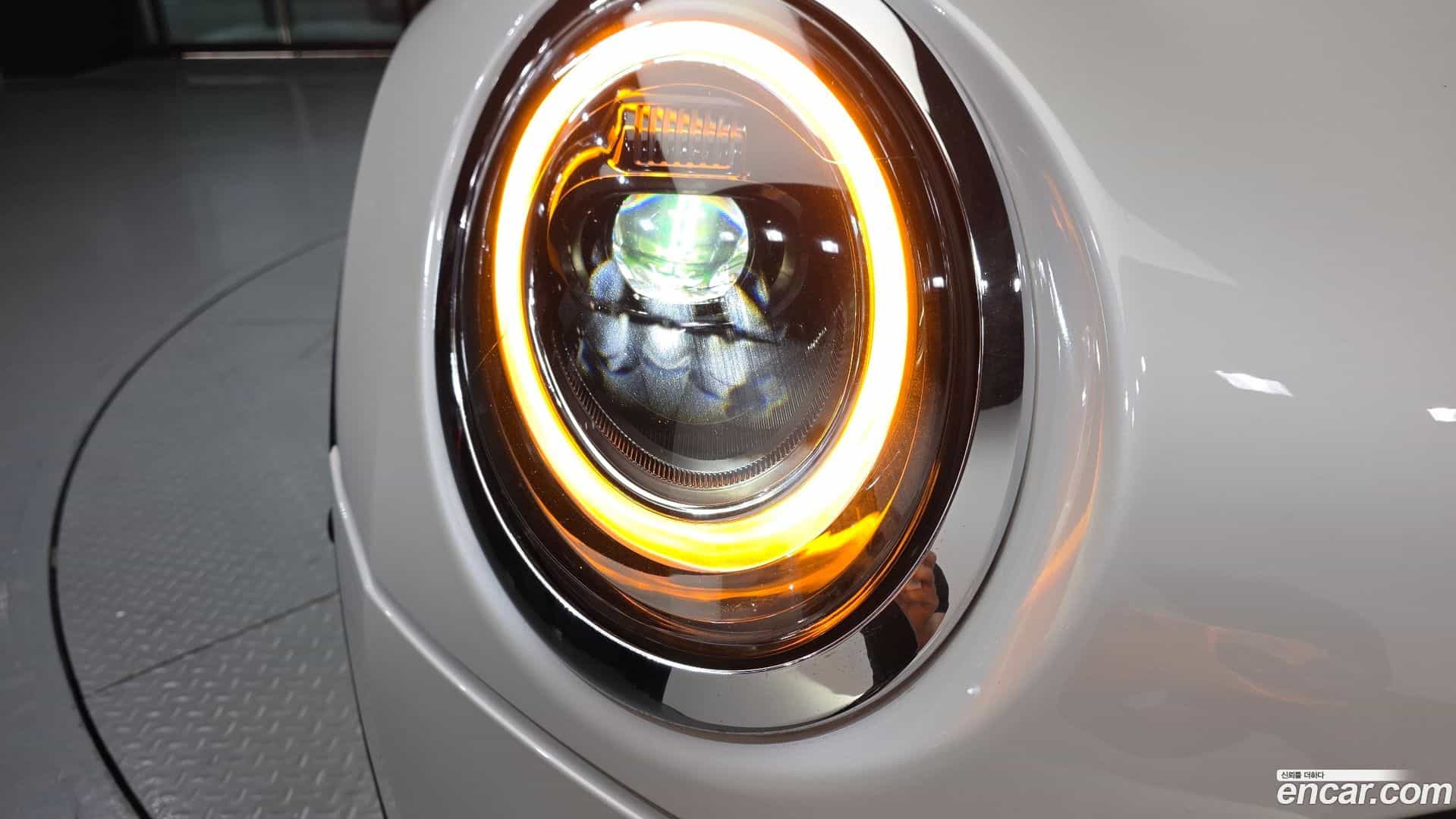 Clubman Mini 2024.0-OUTER-032