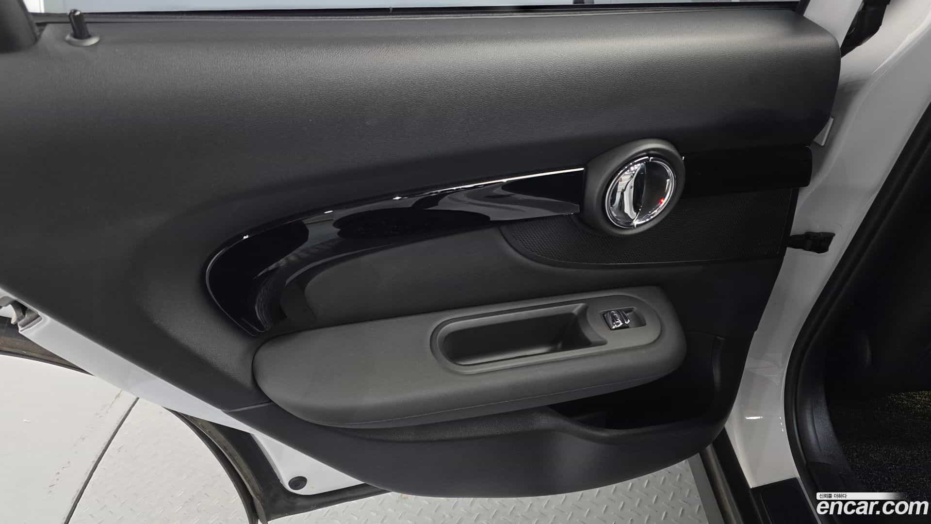 Clubman Mini 2024.0-INNER-035